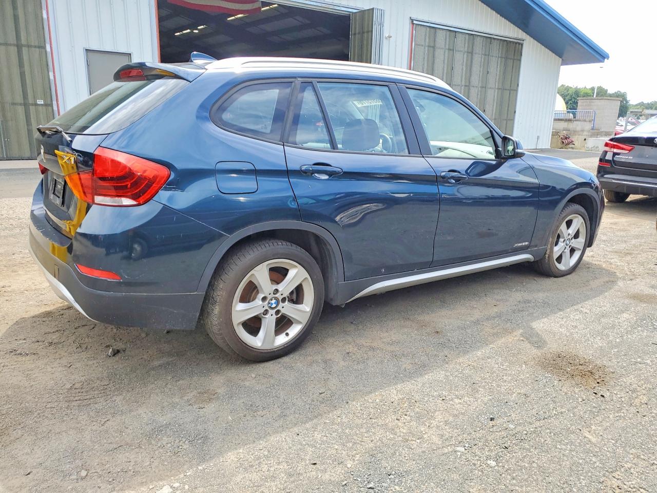 2013 Bmw X1 Xdrive28i Blue vin: WBAVL1C57DVR87387