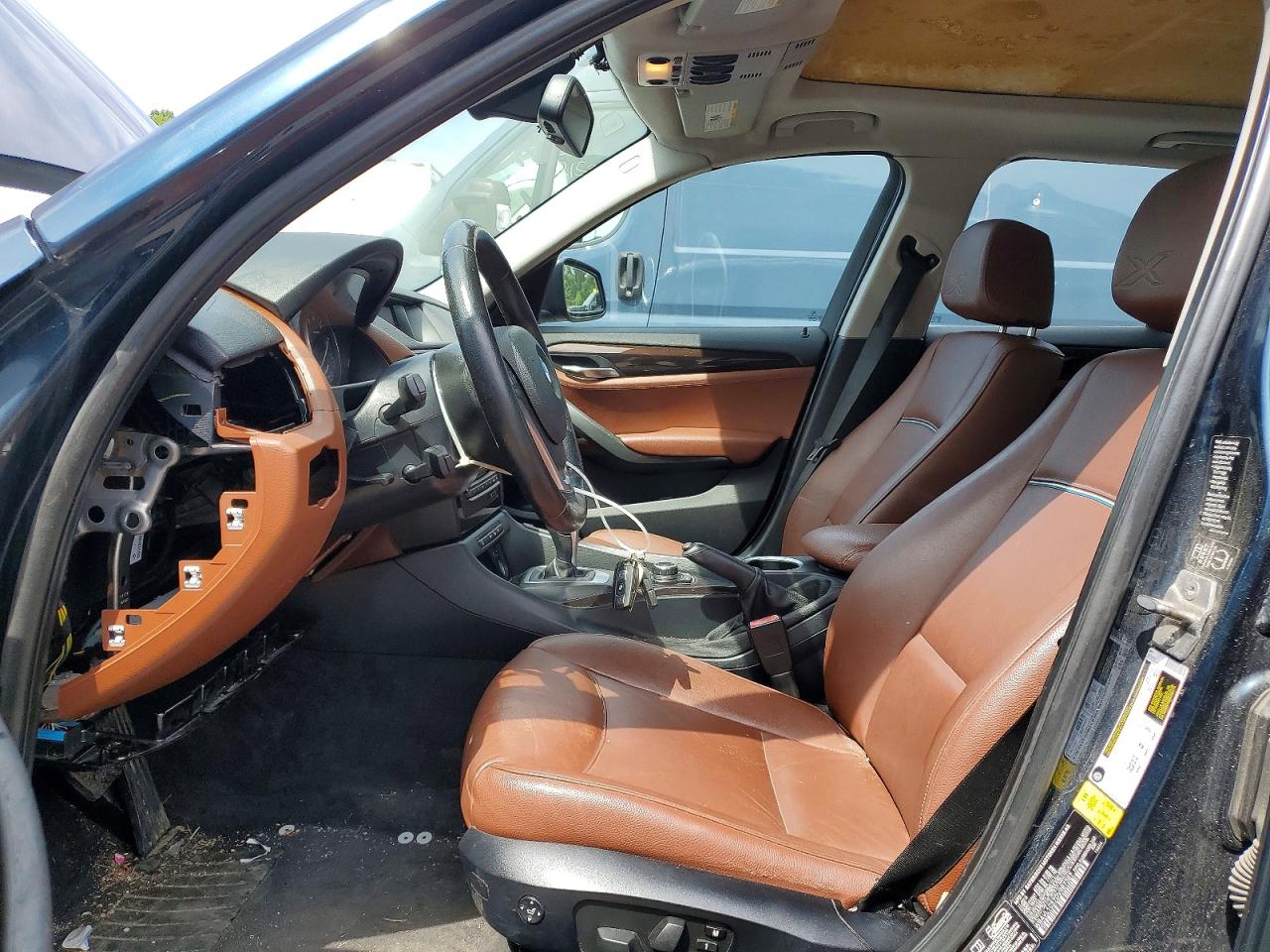 2013 Bmw X1 Xdrive28i Blue vin: WBAVL1C57DVR87387