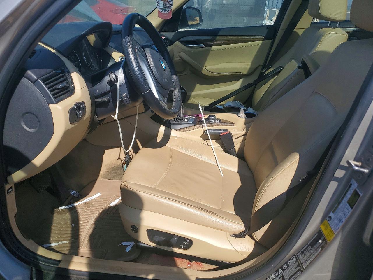 2013 Bmw X1 Xdrive28i Beige vin: WBAVL1C57DVR91228