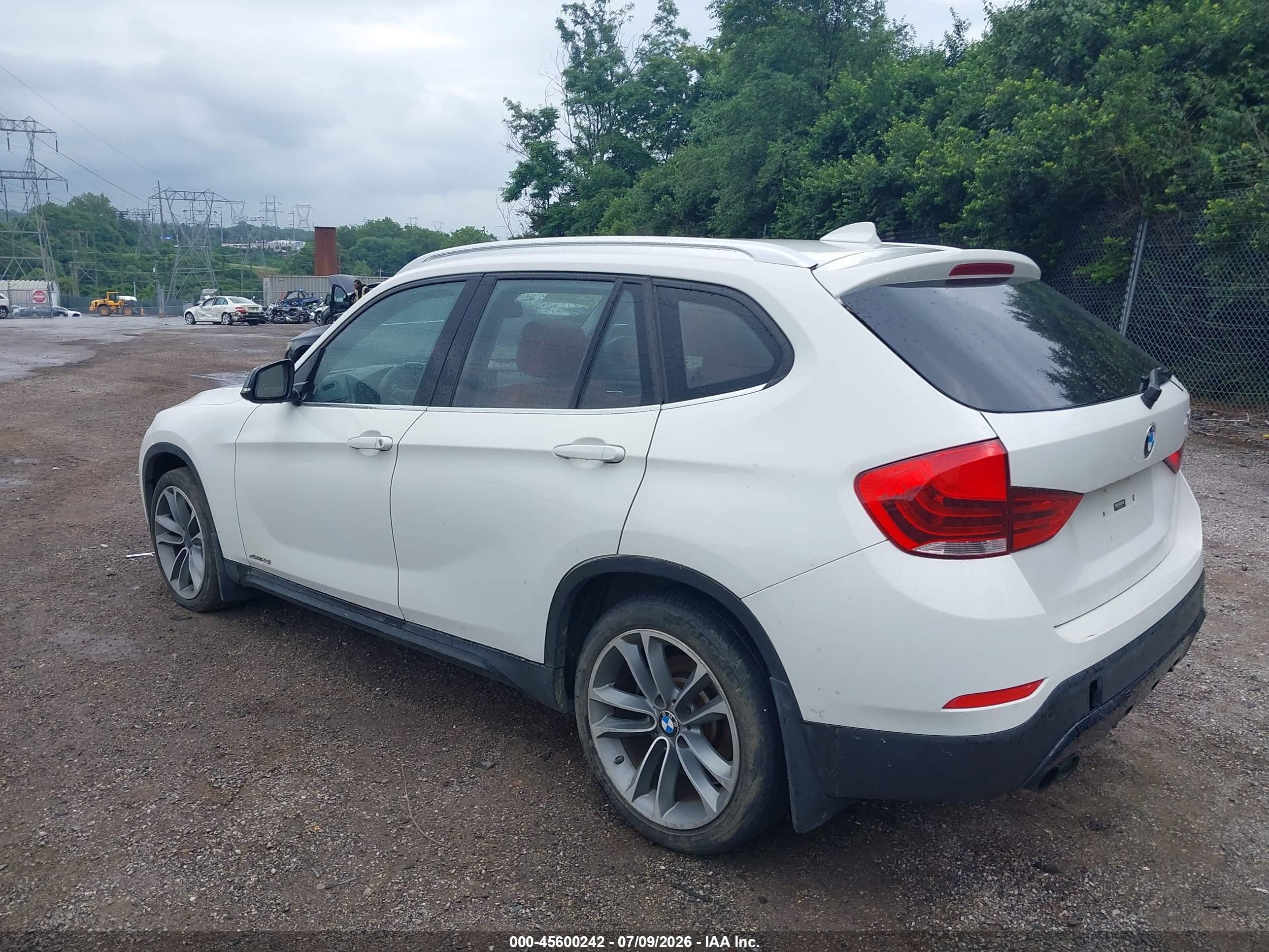 2014 Bmw X1 Xdrive28i Белый vin: WBAVL1C57EVY10338