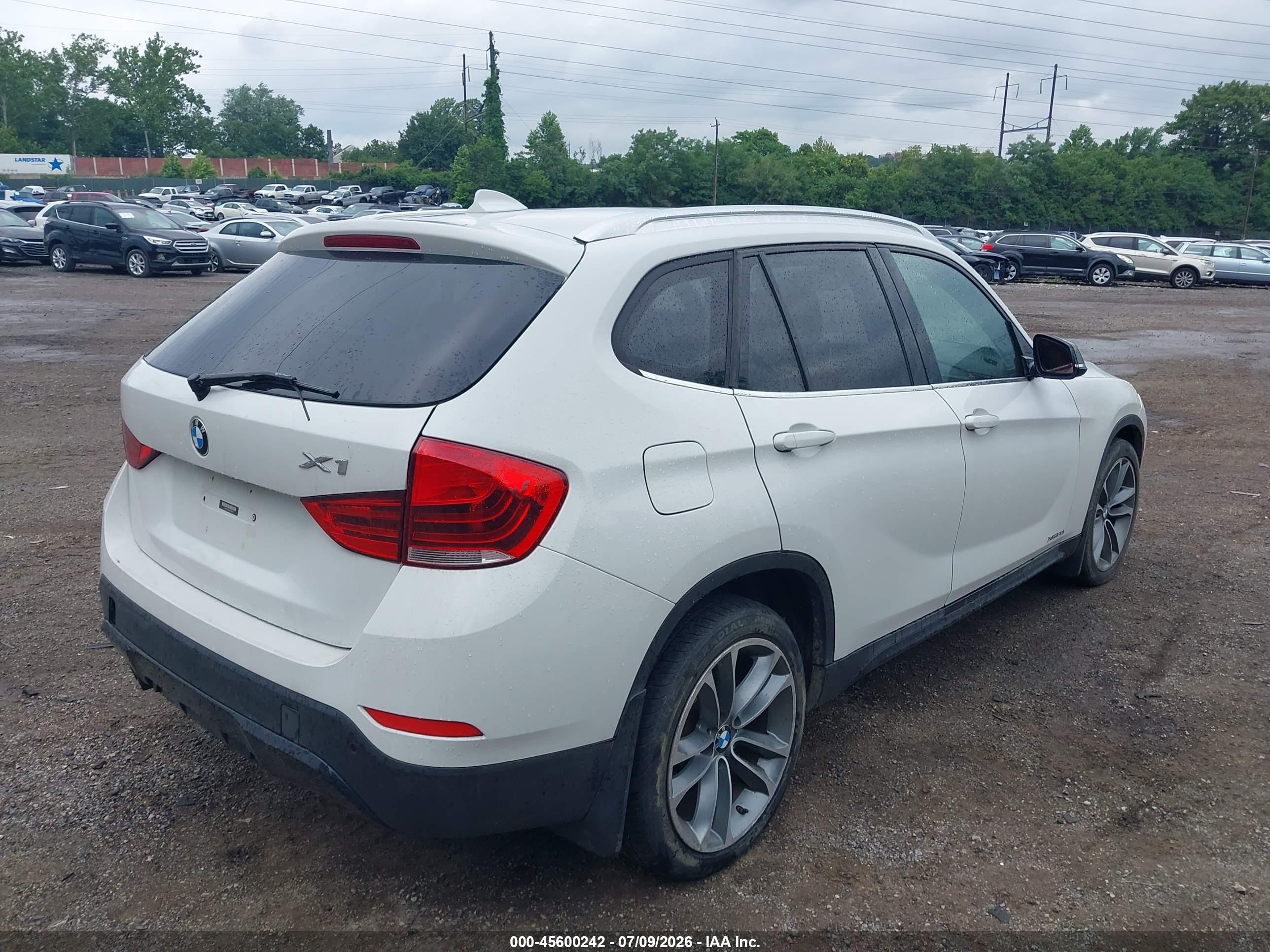 2014 Bmw X1 Xdrive28i Белый vin: WBAVL1C57EVY10338