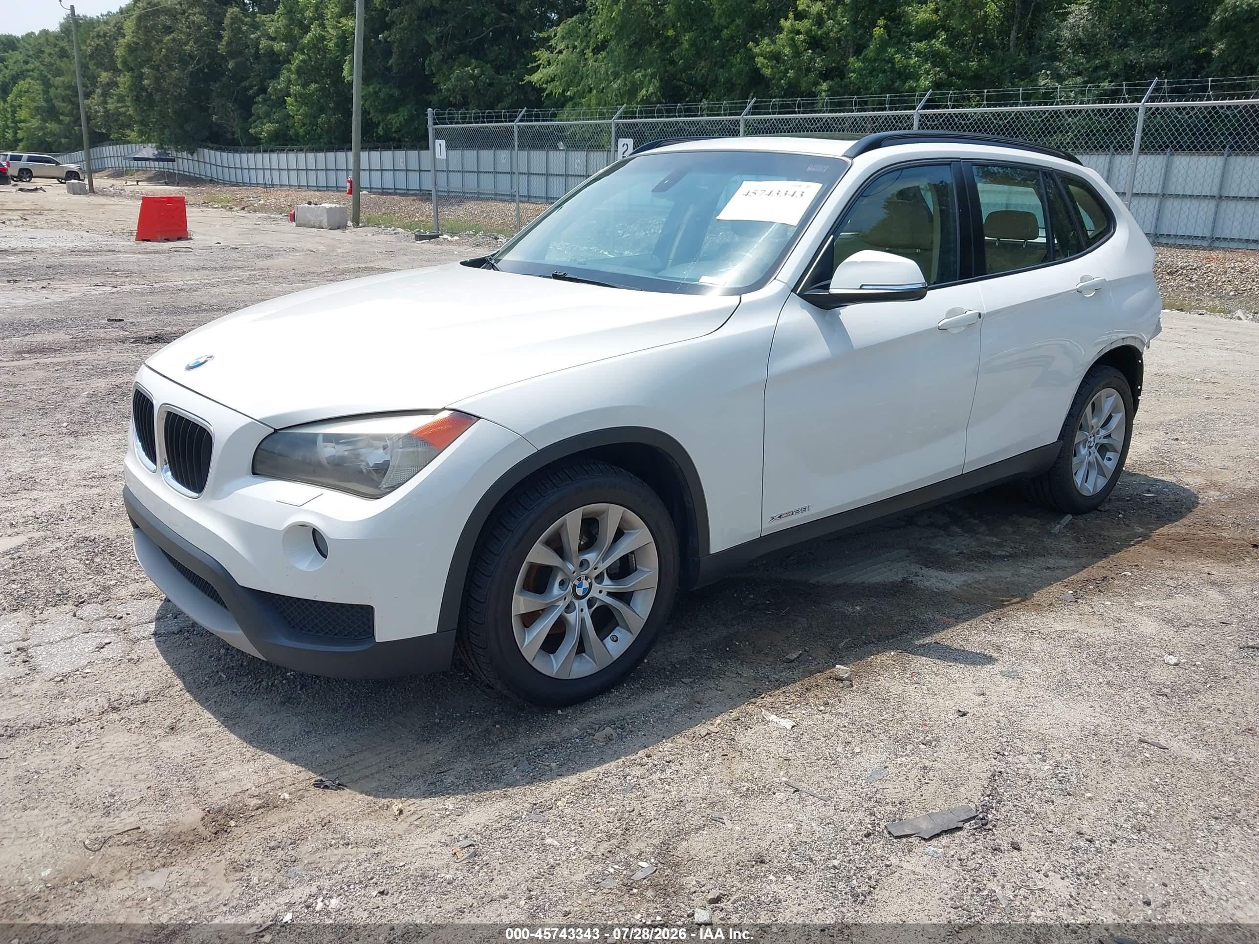 2014 Bmw X1 Xdrive28i White vin: WBAVL1C57EVY16995