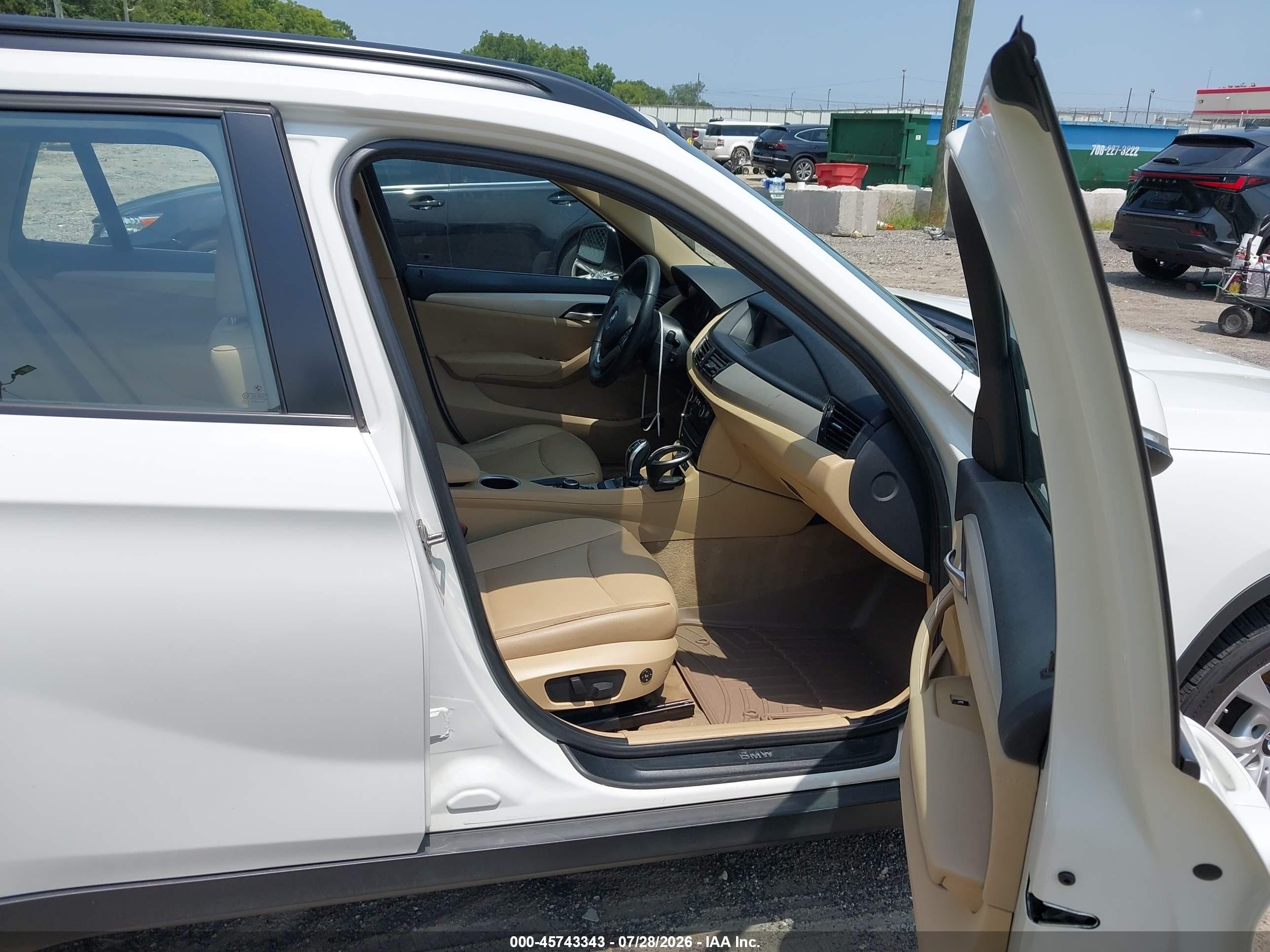 2014 Bmw X1 Xdrive28i White vin: WBAVL1C57EVY16995