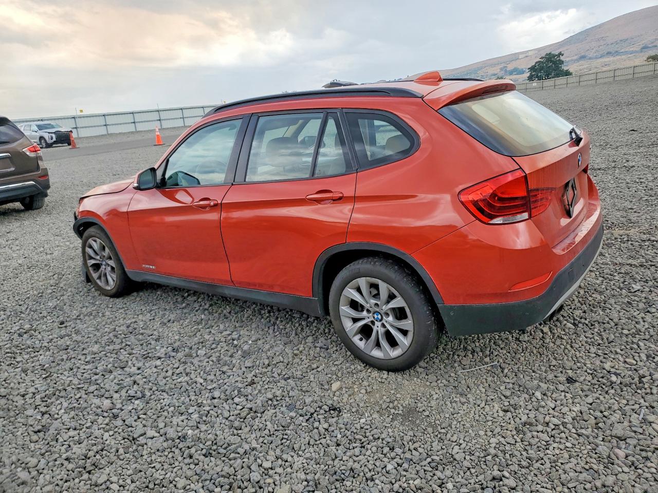 2014 Bmw X1 Xdrive28i Orange vin: WBAVL1C57EVY19881