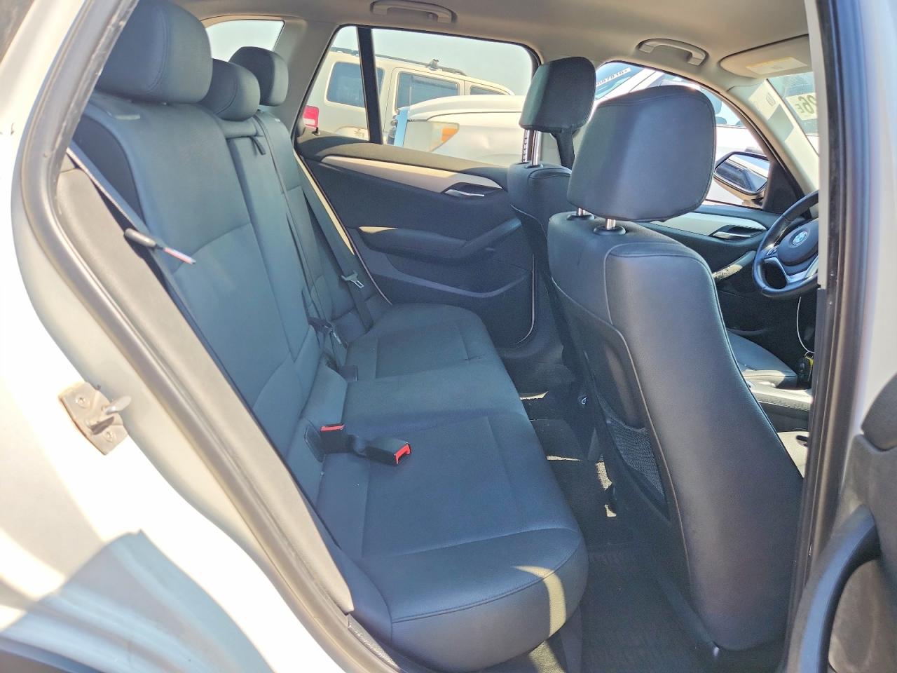 2014 Bmw X1 Xdrive28i White vin: WBAVL1C57EVY20240