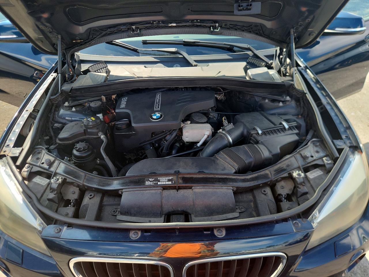 2015 Bmw X1 Xdrive28i Blue vin: WBAVL1C57FVY30123