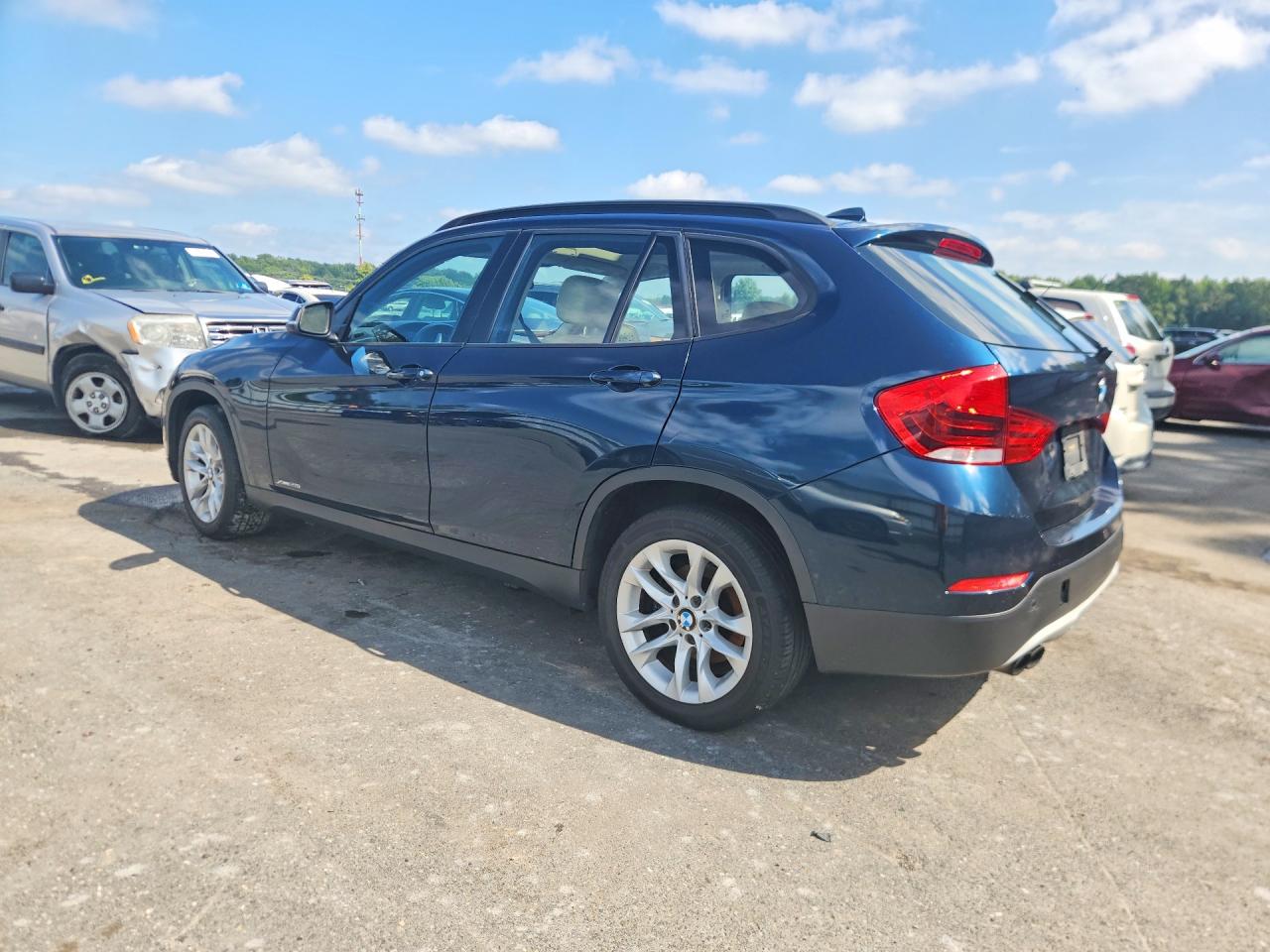 2015 Bmw X1 Xdrive28i Blue vin: WBAVL1C57FVY30123