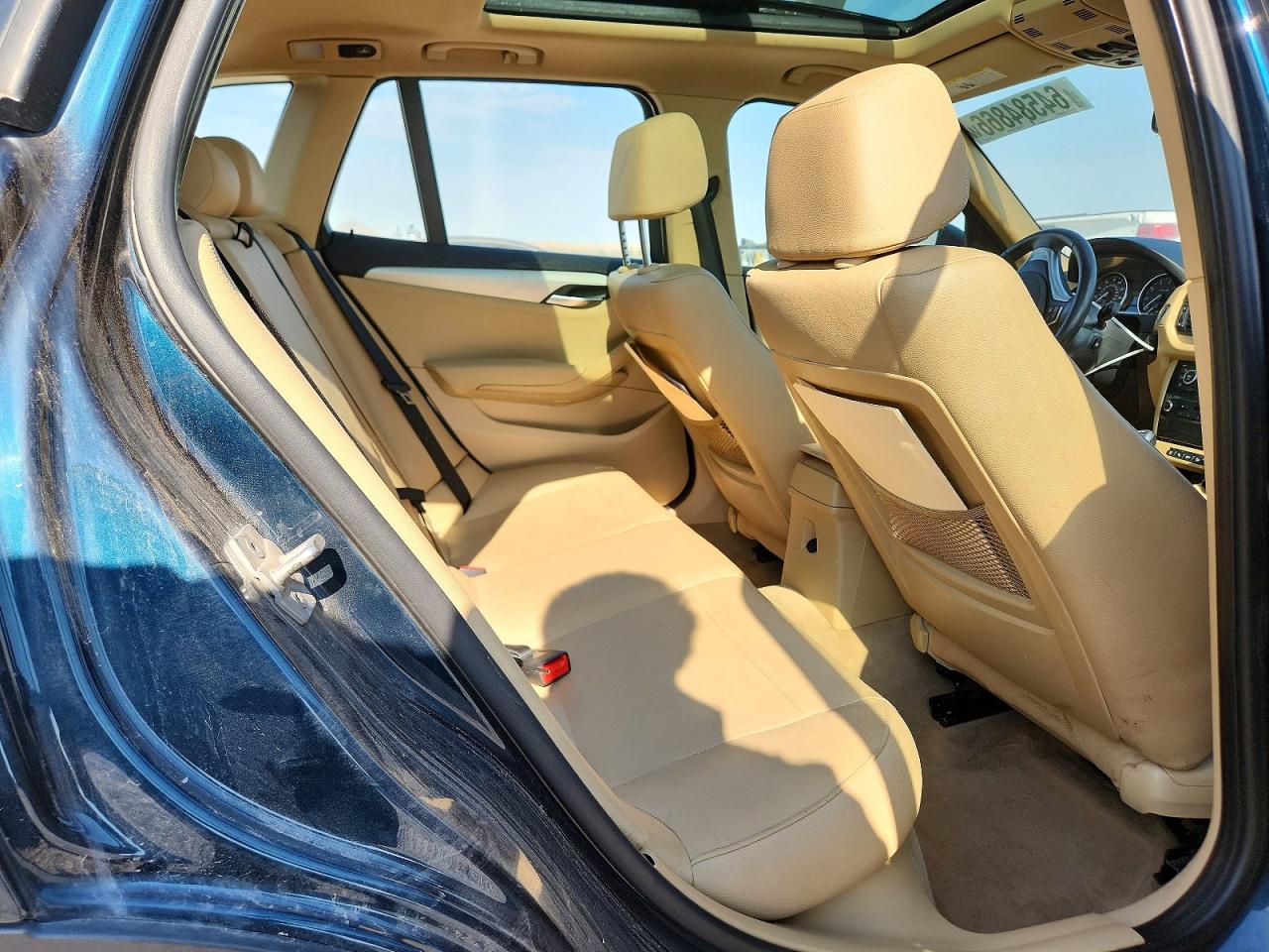2015 Bmw X1 Xdrive28i Blue vin: WBAVL1C57FVY37511