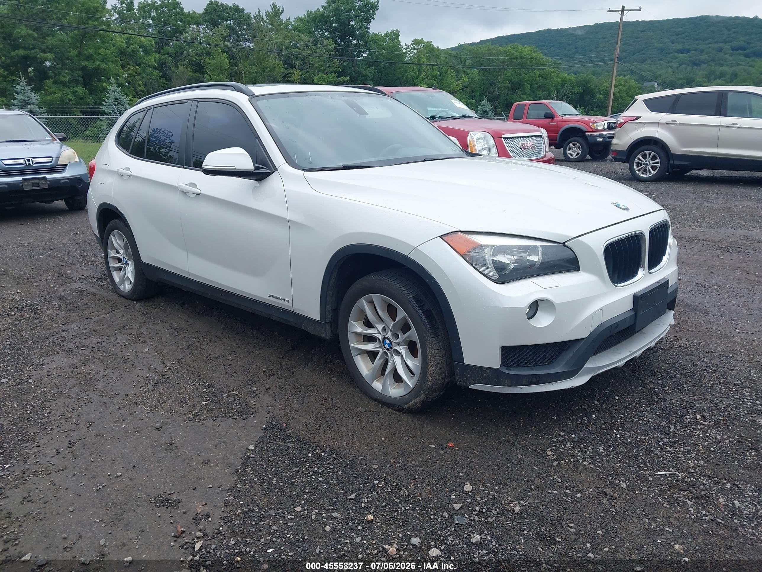 2015 Bmw X1 Xdrive28i White vin: WBAVL1C57FVY37928