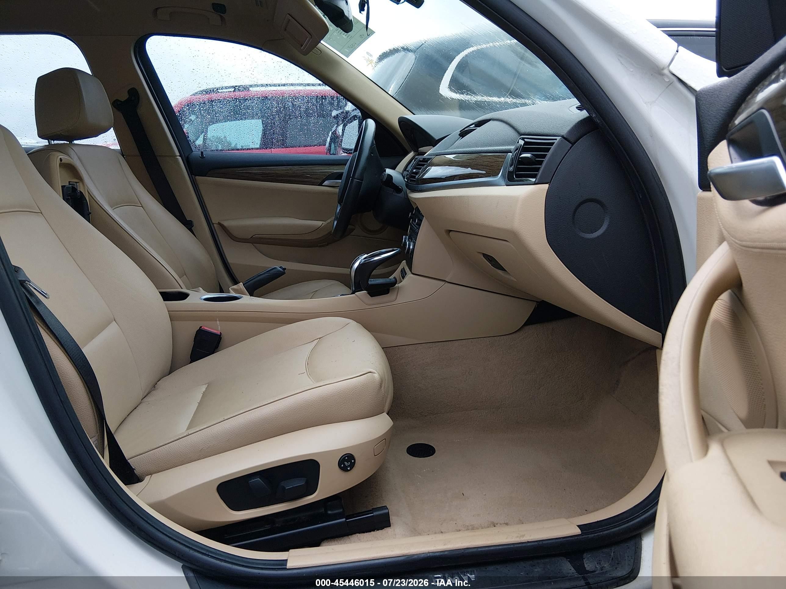 2015 Bmw X1 Xdrive28i White vin: WBAVL1C57FVY39176