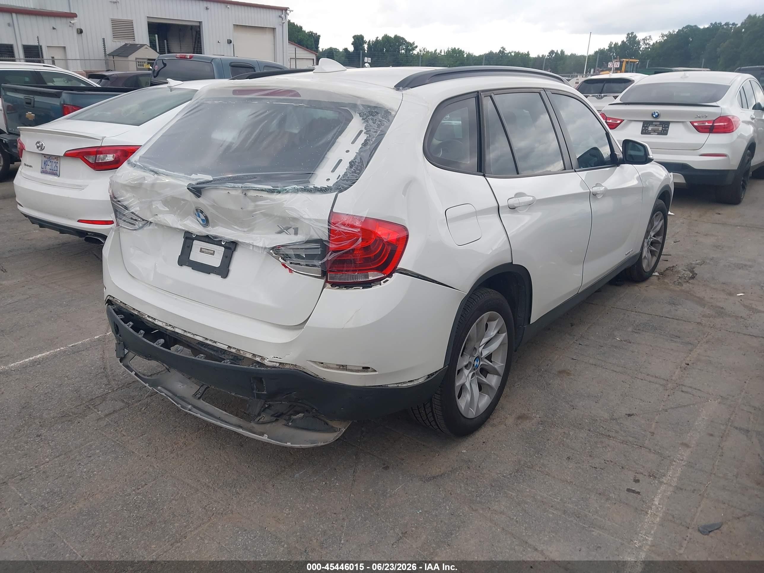2015 Bmw X1 Xdrive28i White vin: WBAVL1C57FVY39176