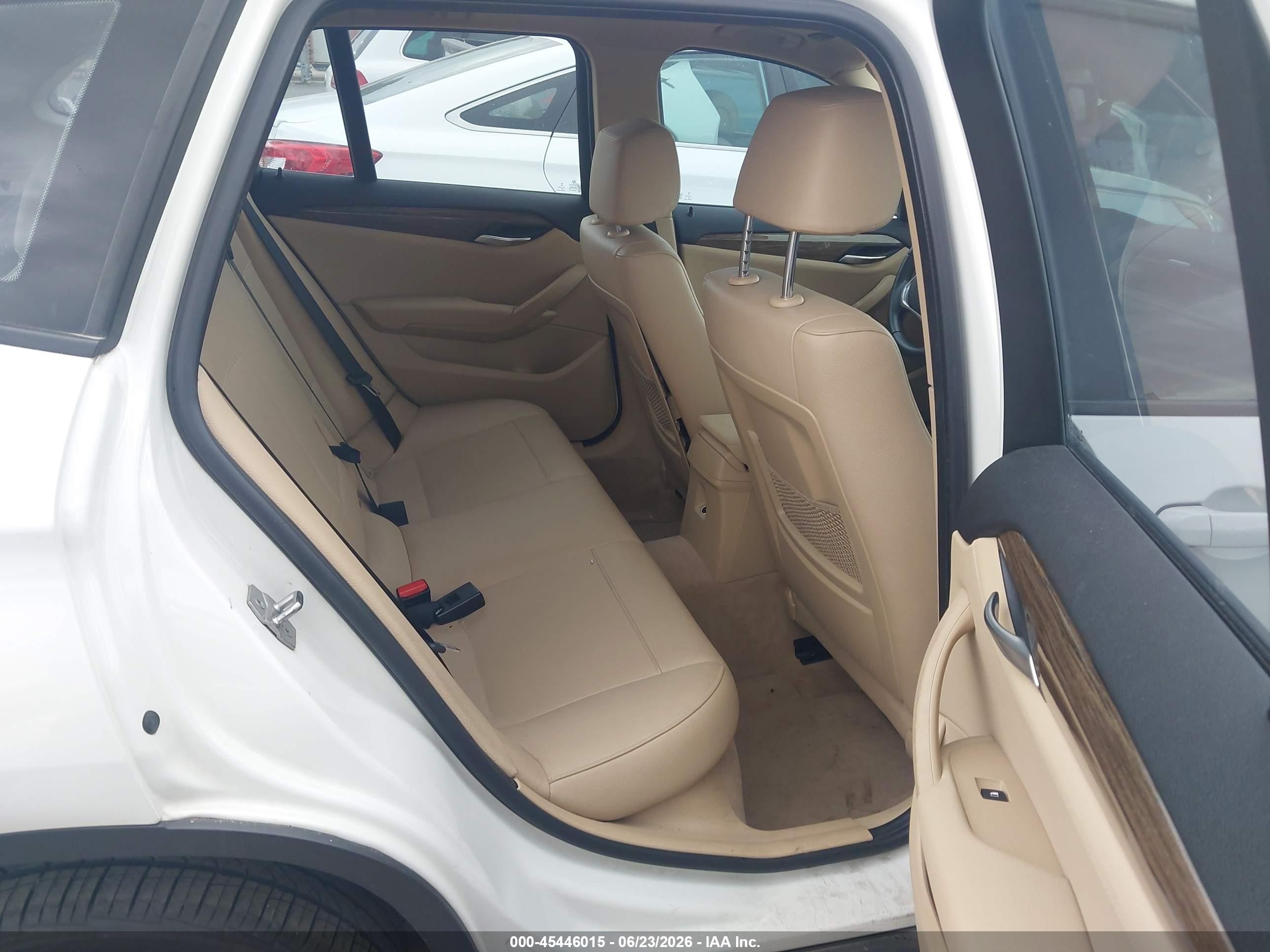 2015 Bmw X1 Xdrive28i White vin: WBAVL1C57FVY39176