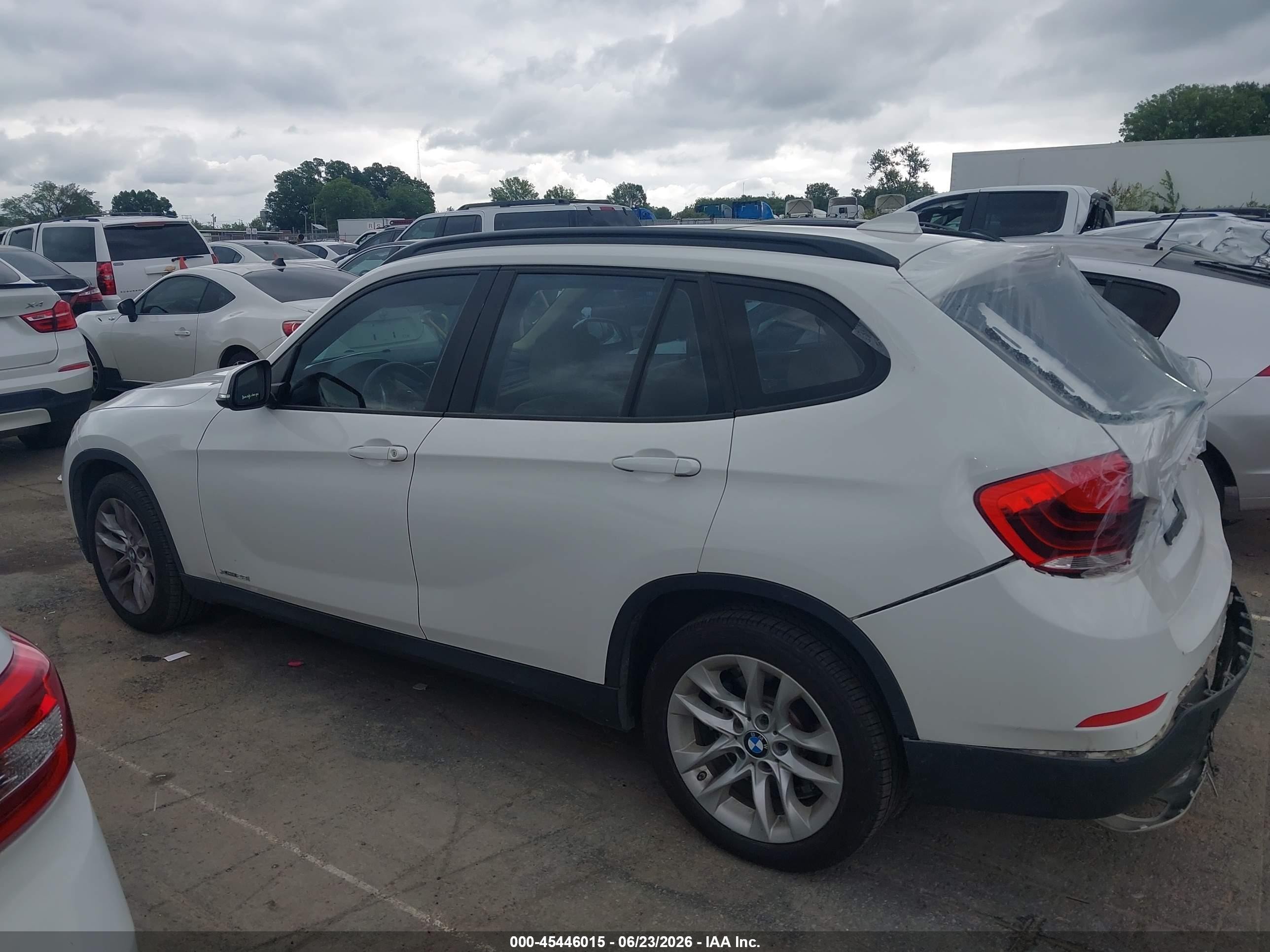 2015 Bmw X1 Xdrive28i White vin: WBAVL1C57FVY39176