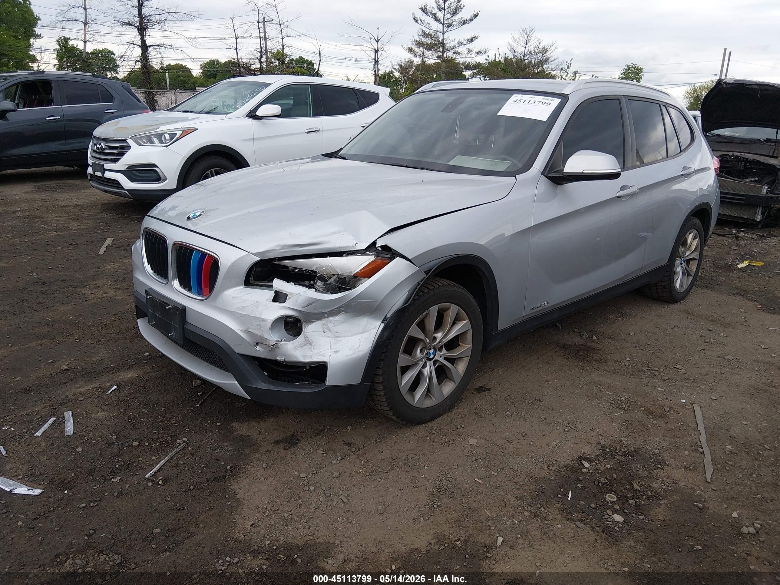 2013 Bmw X1 Xdrive28i Silver vin: WBAVL1C58DVR91965