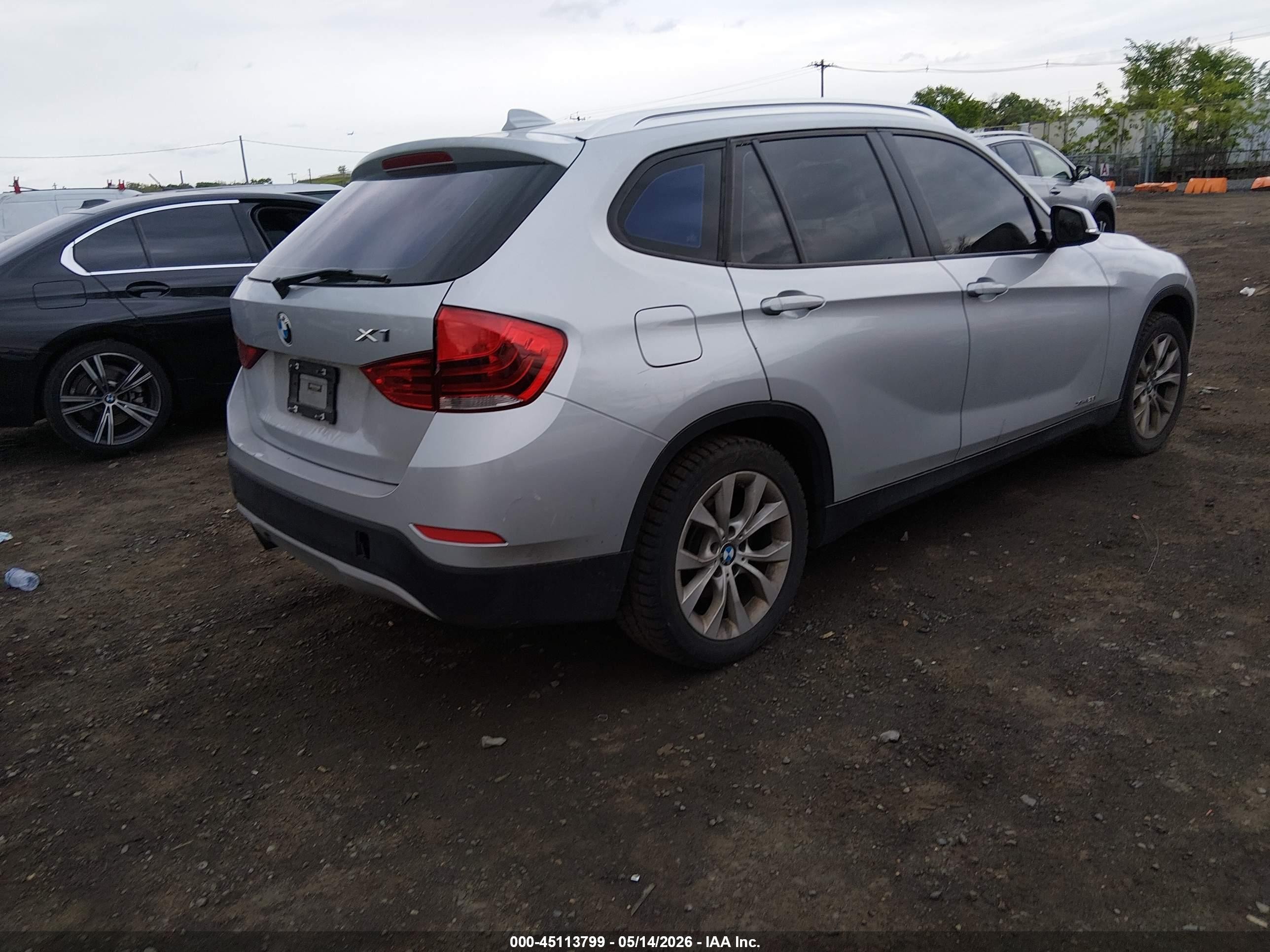 2013 Bmw X1 Xdrive28i Silver vin: WBAVL1C58DVR91965