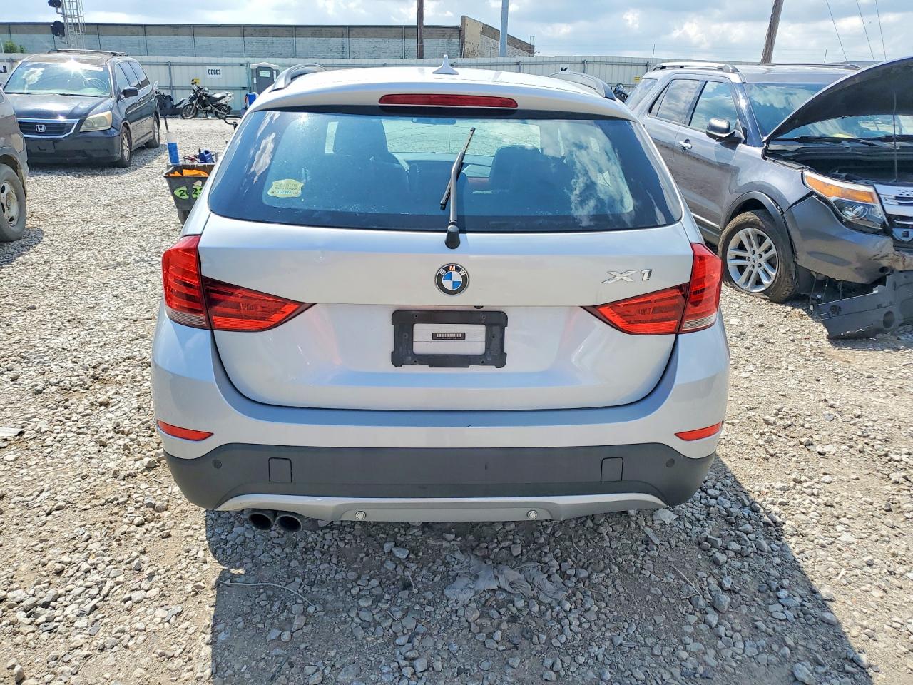 2014 Bmw X1 Xdrive28i Серебряный vin: WBAVL1C58EVY17136