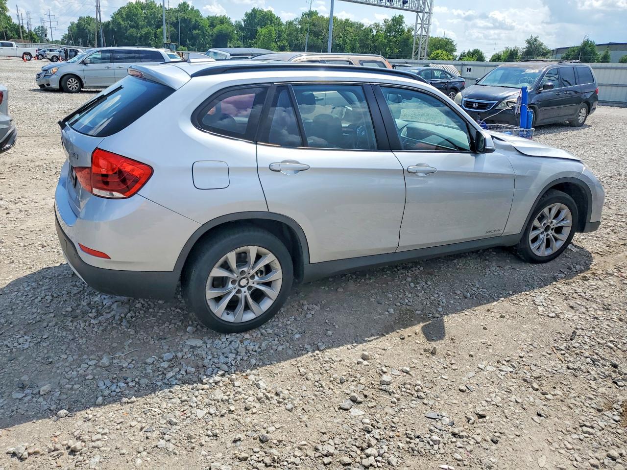 2014 Bmw X1 Xdrive28i Серебряный vin: WBAVL1C58EVY17136