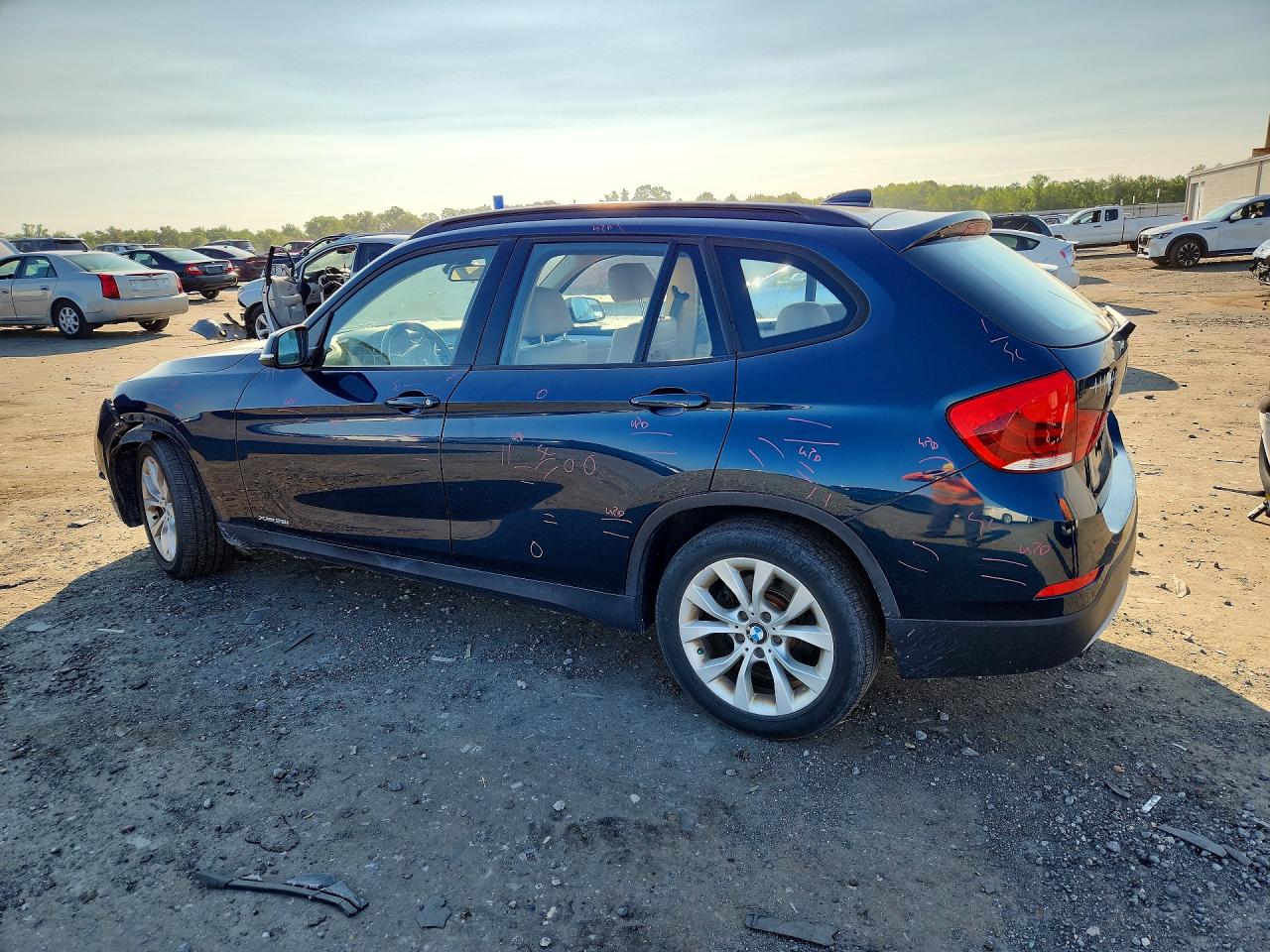 2014 Bmw X1 Xdrive28i Blue vin: WBAVL1C58EVY17170