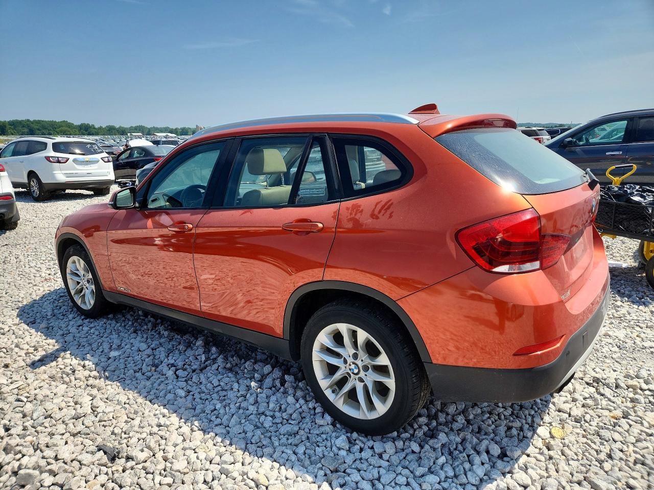 2015 Bmw X1 Xdrive28i Orange vin: WBAVL1C58FVY24623