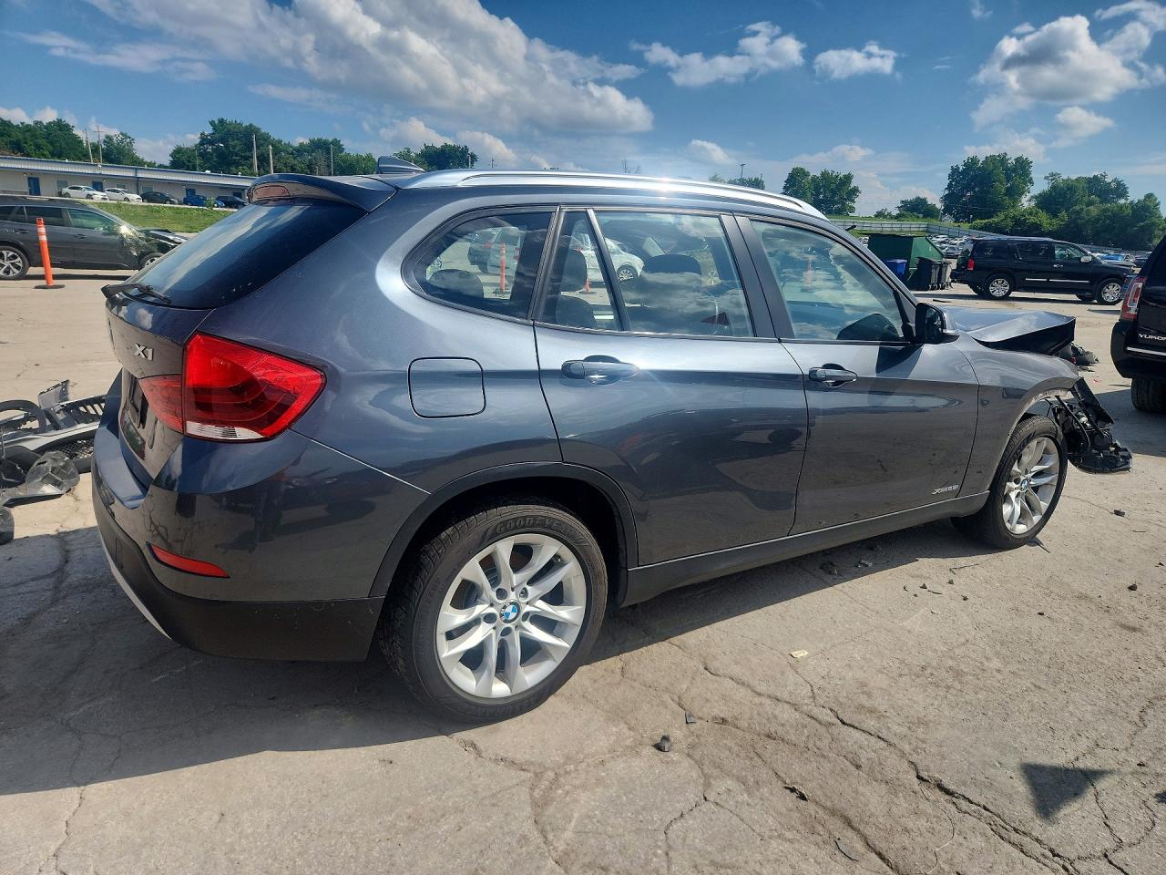 2015 Bmw X1 Xdrive28i Gray vin: WBAVL1C58FVY31085