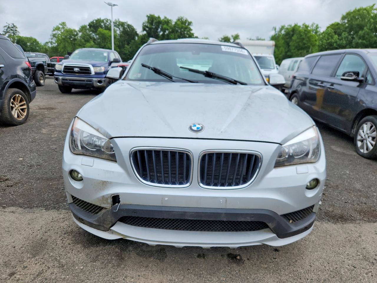 2015 Bmw X1 Xdrive28i Серебряный vin: WBAVL1C58FVY32527