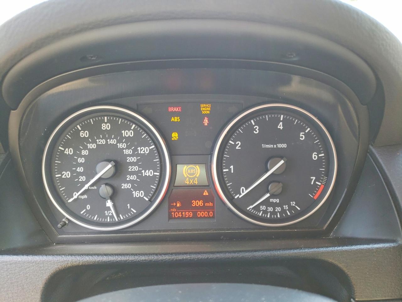 2015 Bmw X1 Xdrive28i Серебряный vin: WBAVL1C58FVY32527