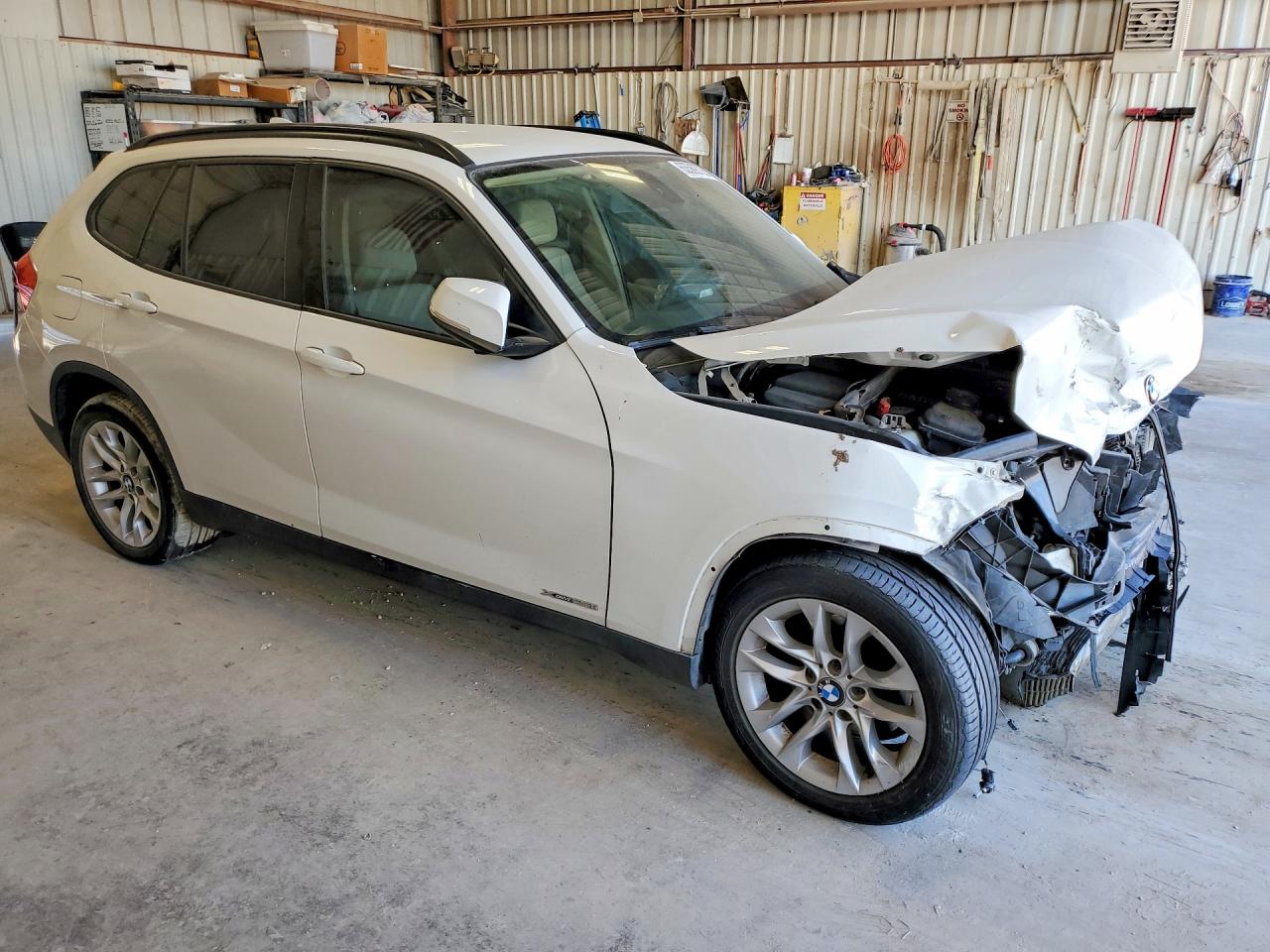 2015 Bmw X1 Xdrive28i White vin: WBAVL1C58FVY33788