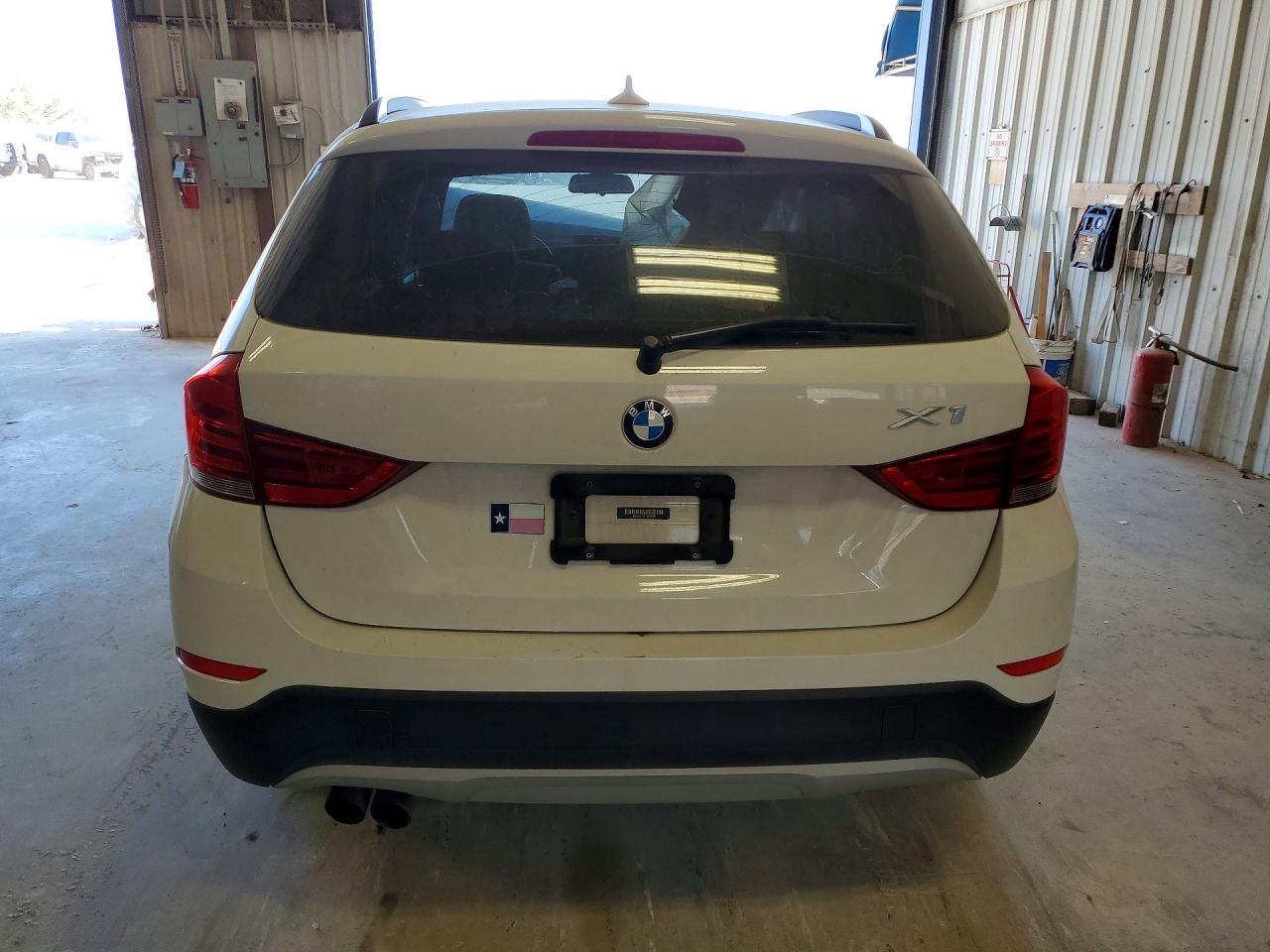 2015 Bmw X1 Xdrive28i White vin: WBAVL1C58FVY33788
