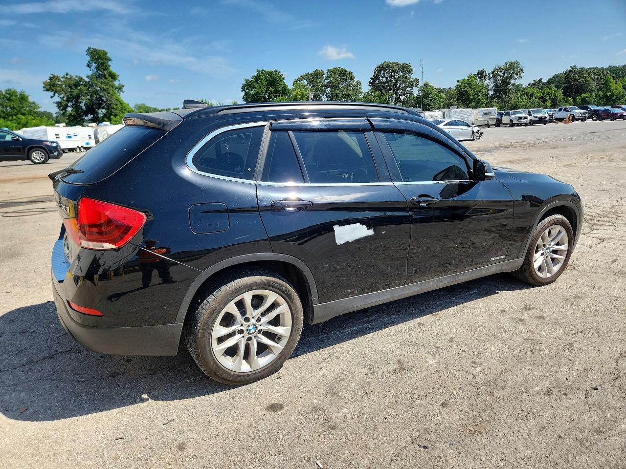 2015 Bmw X1 Xdrive28i Черный vin: WBAVL1C58FVY35119