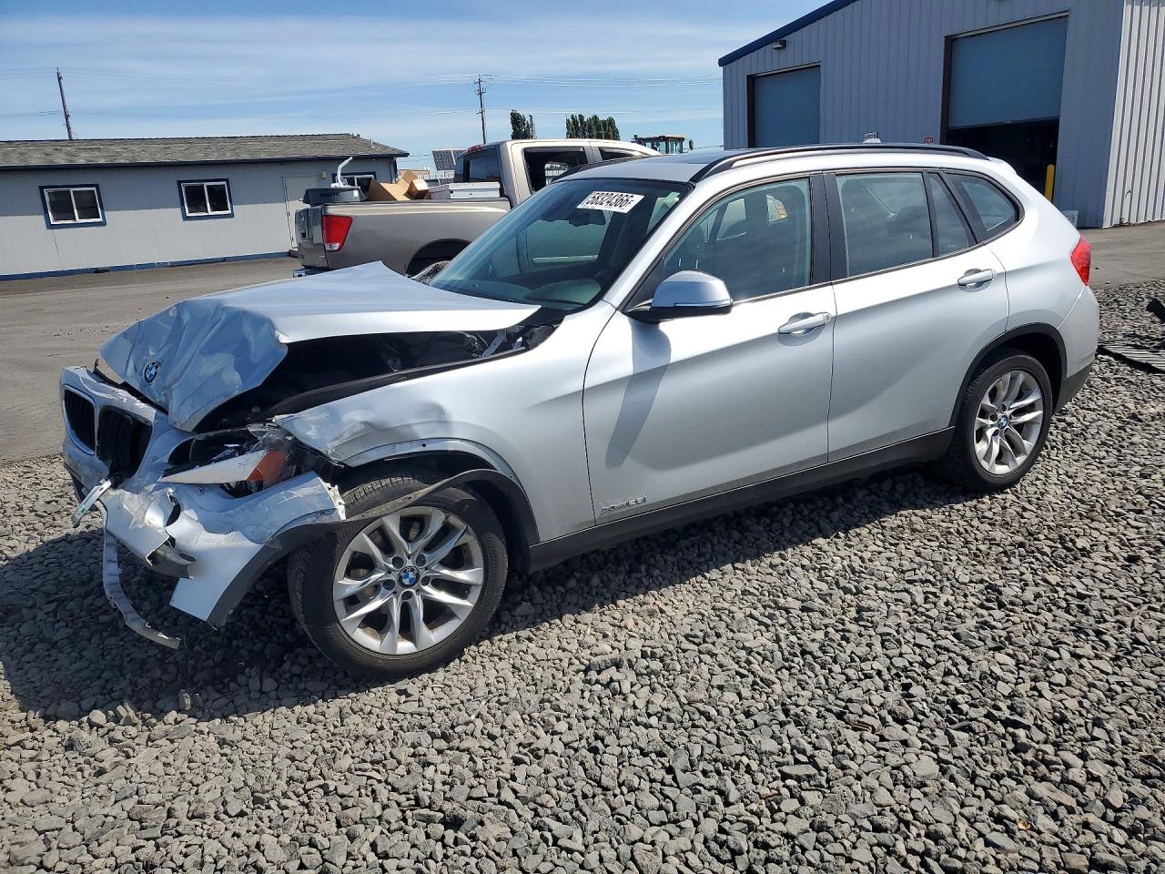 2015 Bmw X1 Xdrive28i Серебряный vin: WBAVL1C58FVY36092