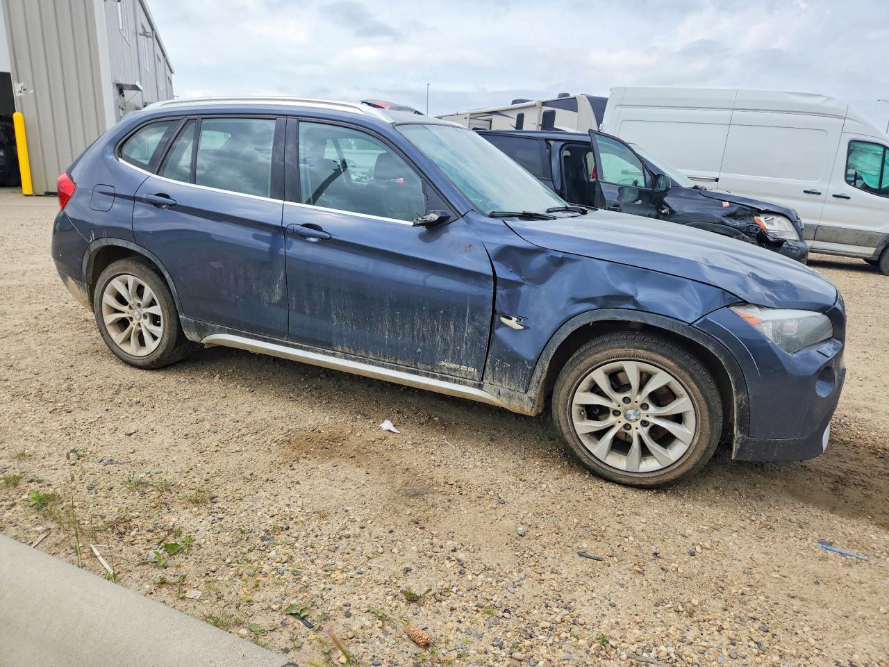 2012 Bmw X1 Xdrive28i Blue vin: WBAVL1C59CVR80889
