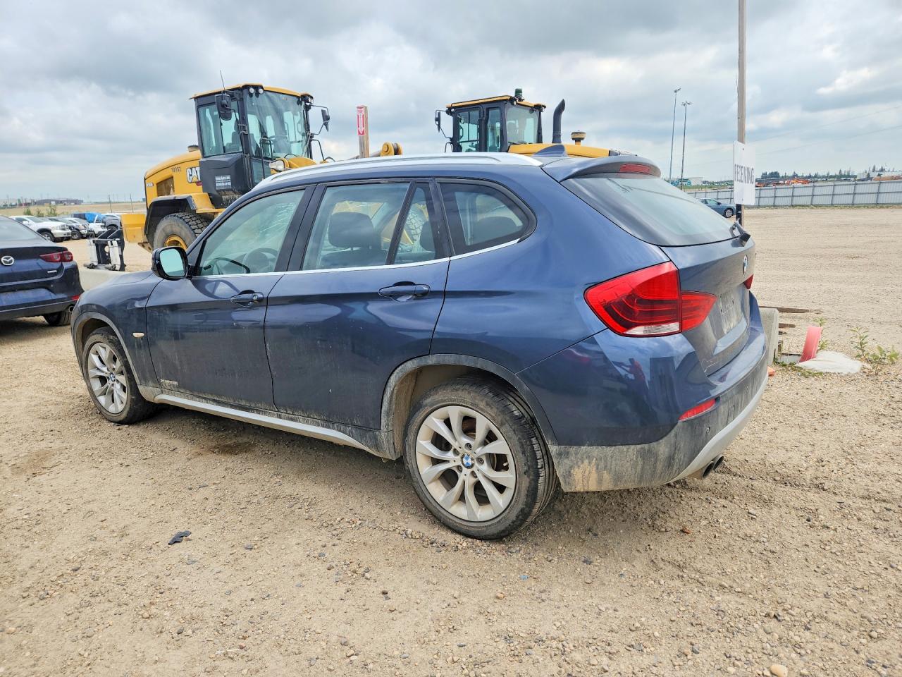 2012 Bmw X1 Xdrive28i Blue vin: WBAVL1C59CVR80889