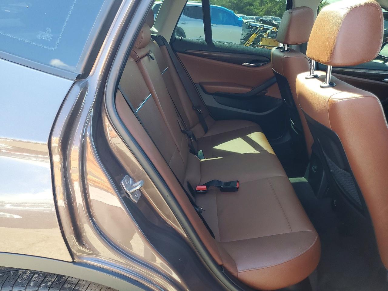 2013 Bmw X1 Xdrive28i Brown vin: WBAVL1C59DVR82045