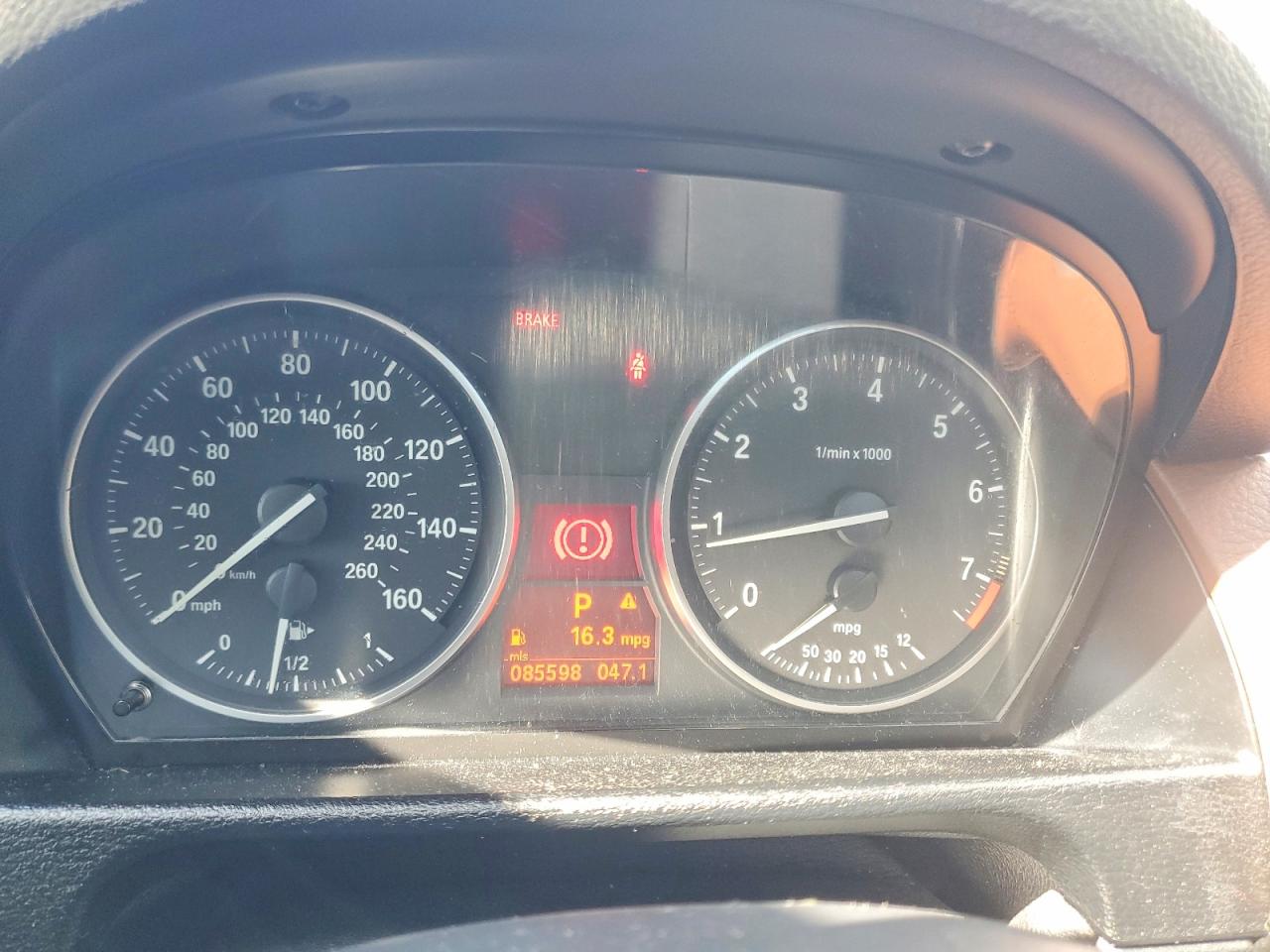 2013 Bmw X1 Xdrive28i Brown vin: WBAVL1C59DVR82045