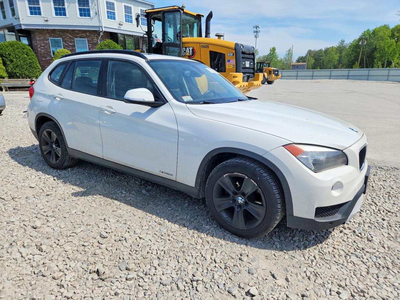 2013 Bmw X1 Xdrive28i White vin: WBAVL1C59DVR86337