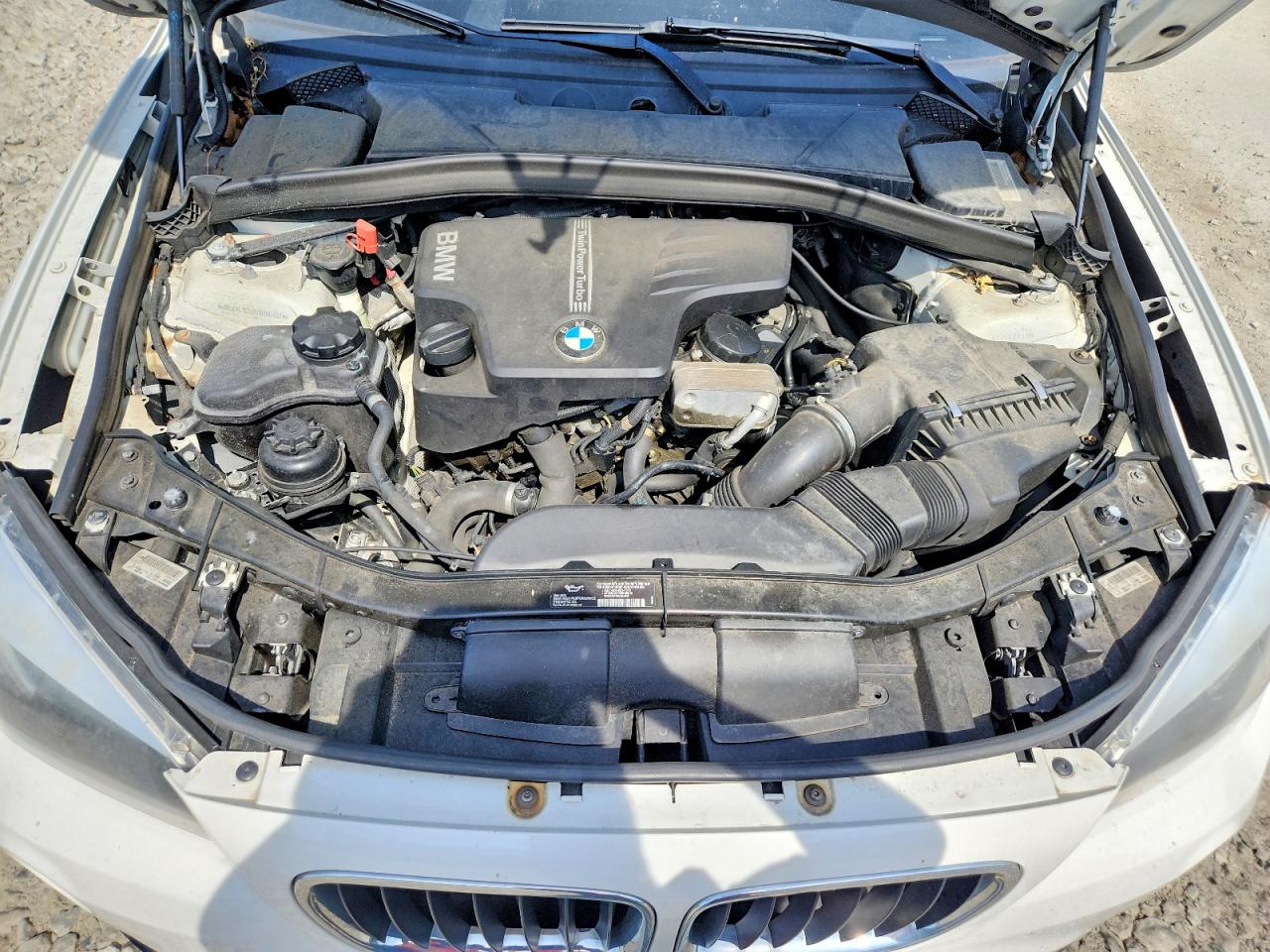 2013 Bmw X1 Xdrive28i White vin: WBAVL1C59DVR86337