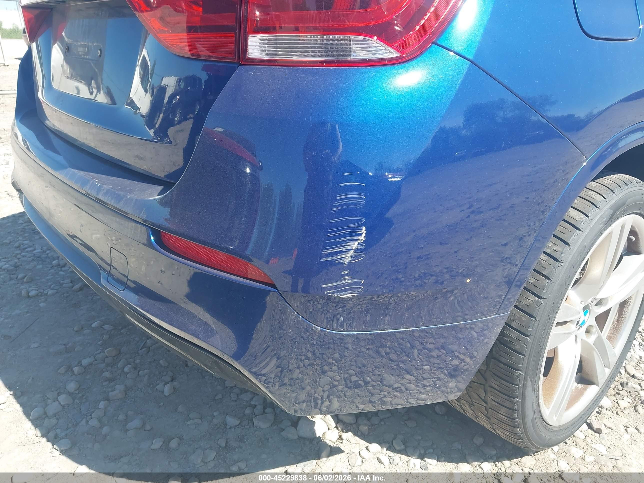 2013 Bmw X1 Xdrive28i Dark Blue vin: WBAVL1C59DVR87682