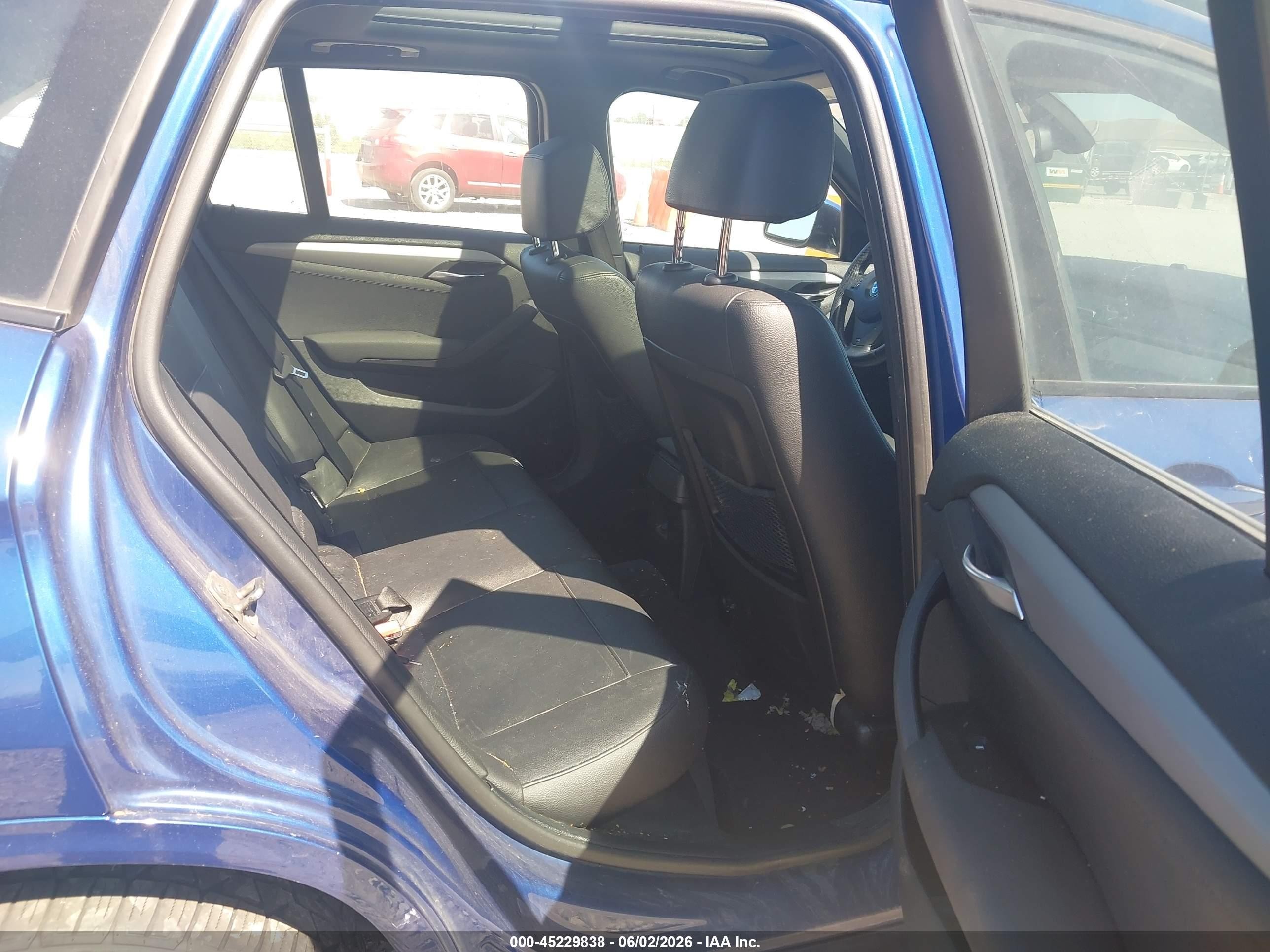 2013 Bmw X1 Xdrive28i Dark Blue vin: WBAVL1C59DVR87682