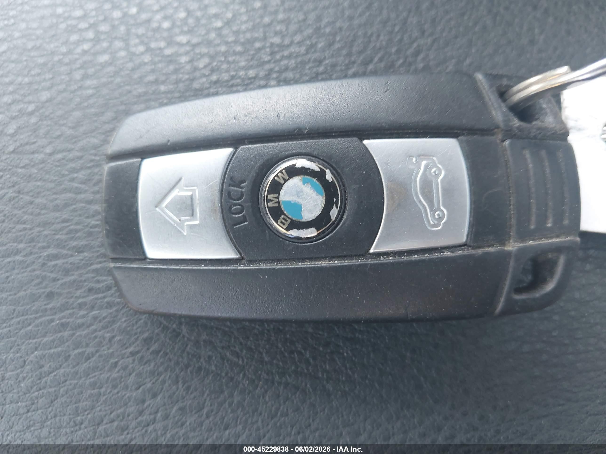 2013 Bmw X1 Xdrive28i Dark Blue vin: WBAVL1C59DVR87682