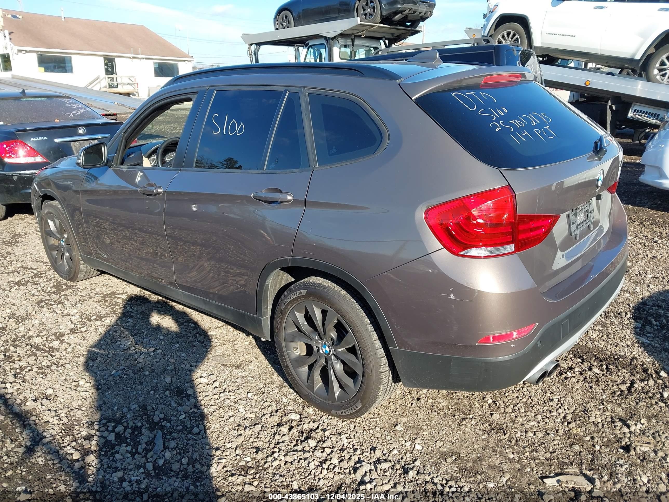 2013 Bmw X1 Xdrive28i Brown vin: WBAVL1C59DVR87701
