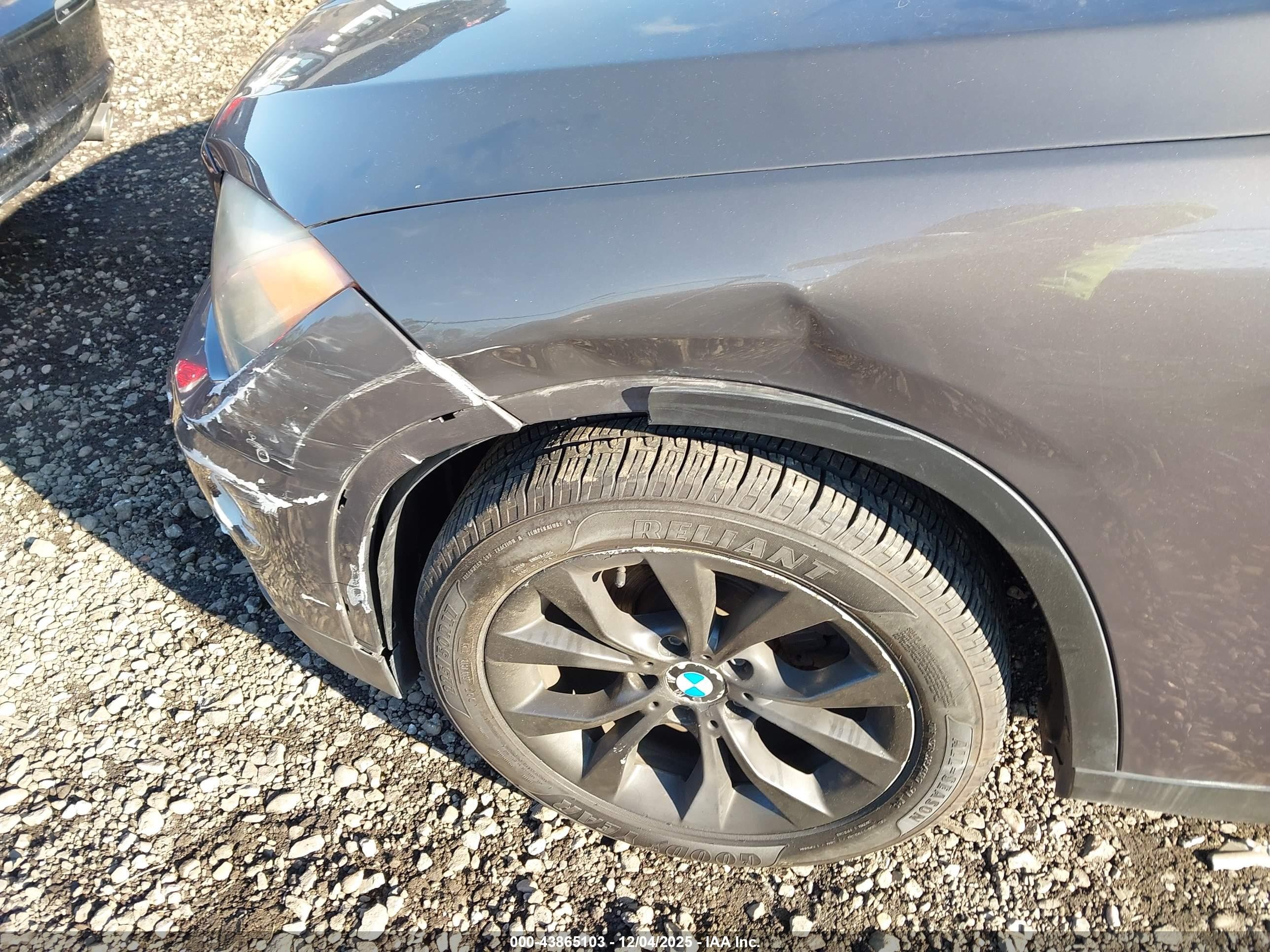 2013 Bmw X1 Xdrive28i Brown vin: WBAVL1C59DVR87701
