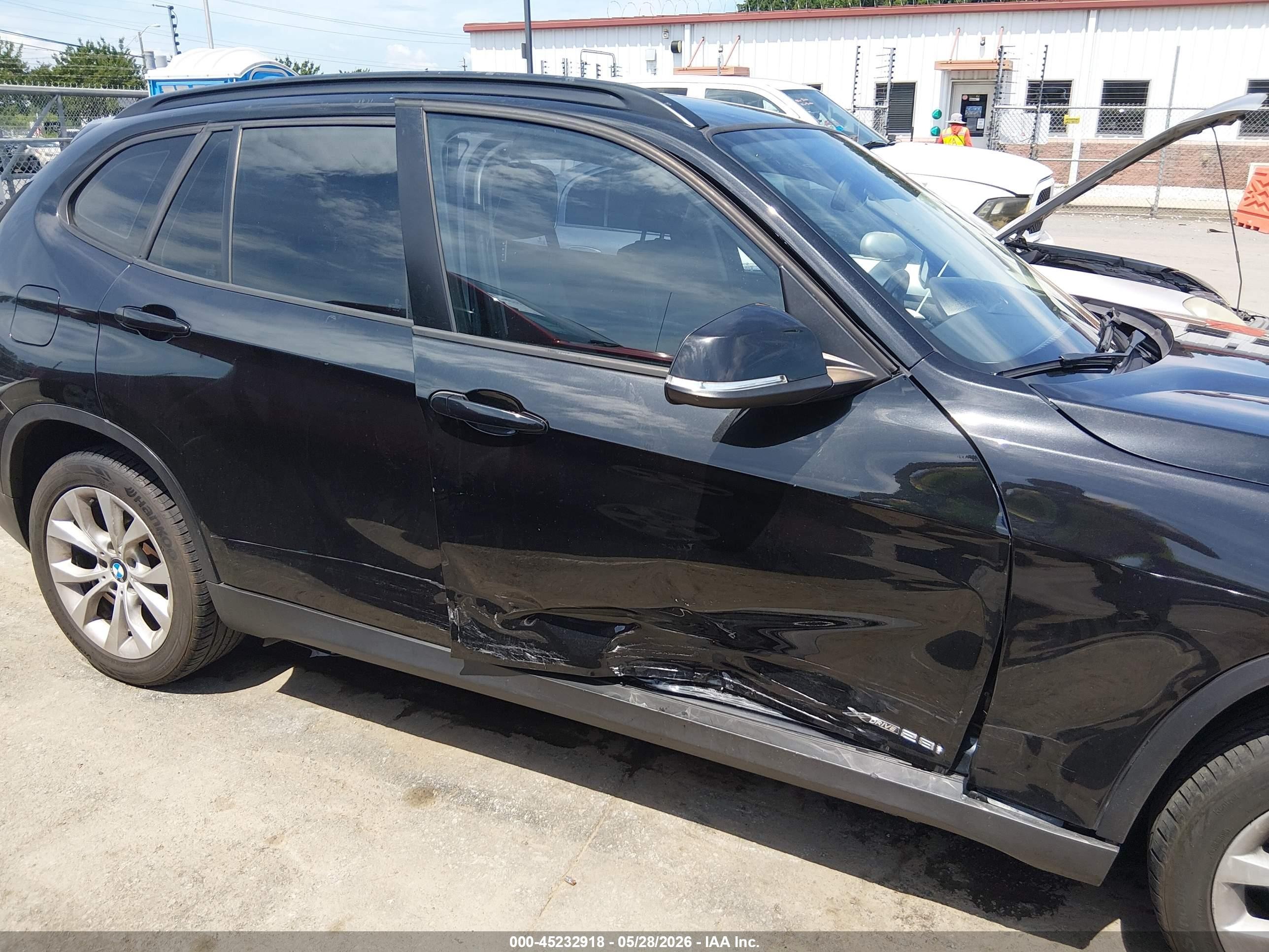 2014 Bmw X1 Xdrive28i Black vin: WBAVL1C59EVY13158