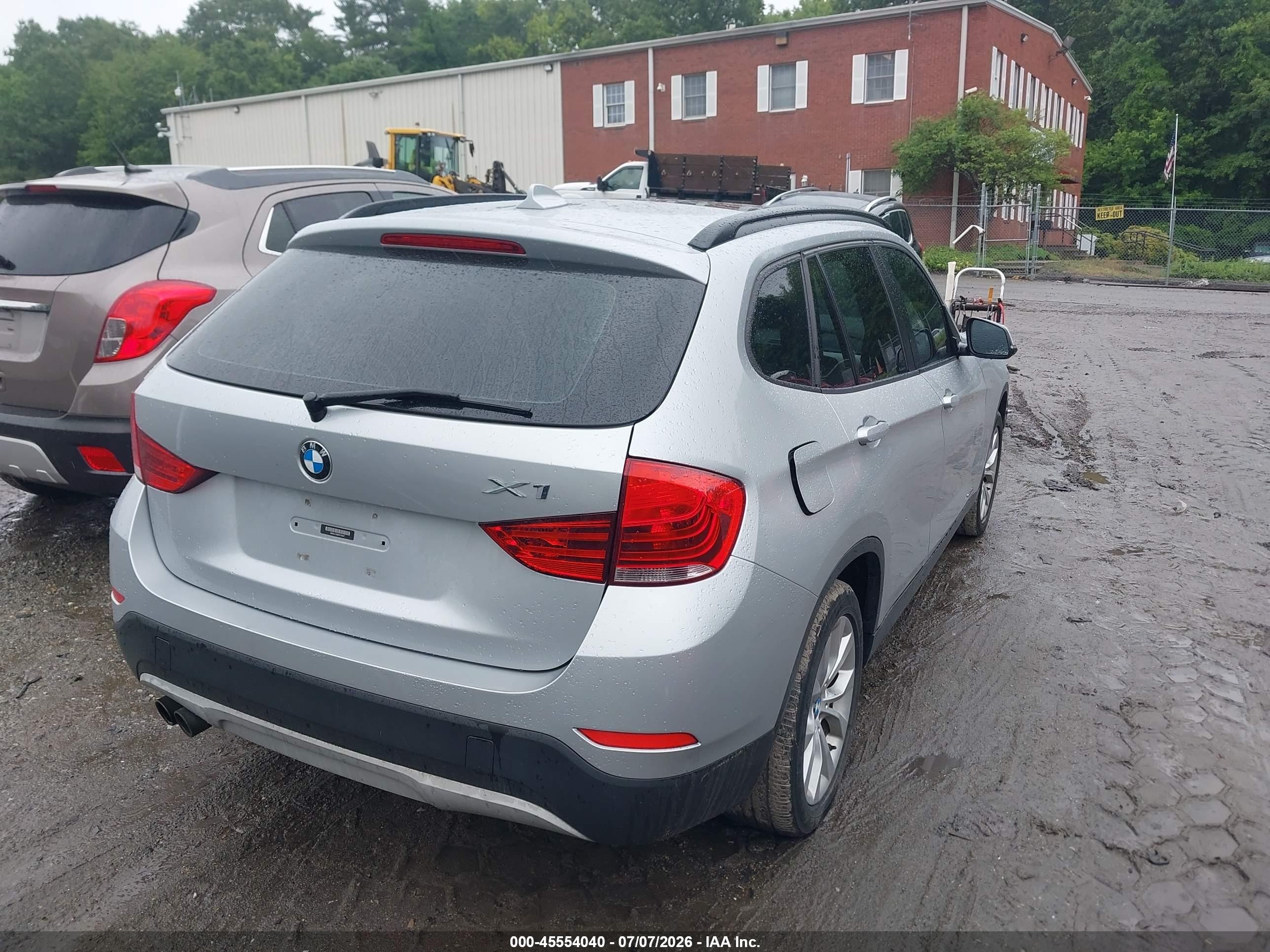 2014 Bmw X1 Xdrive28i Silver vin: WBAVL1C59EVY16447