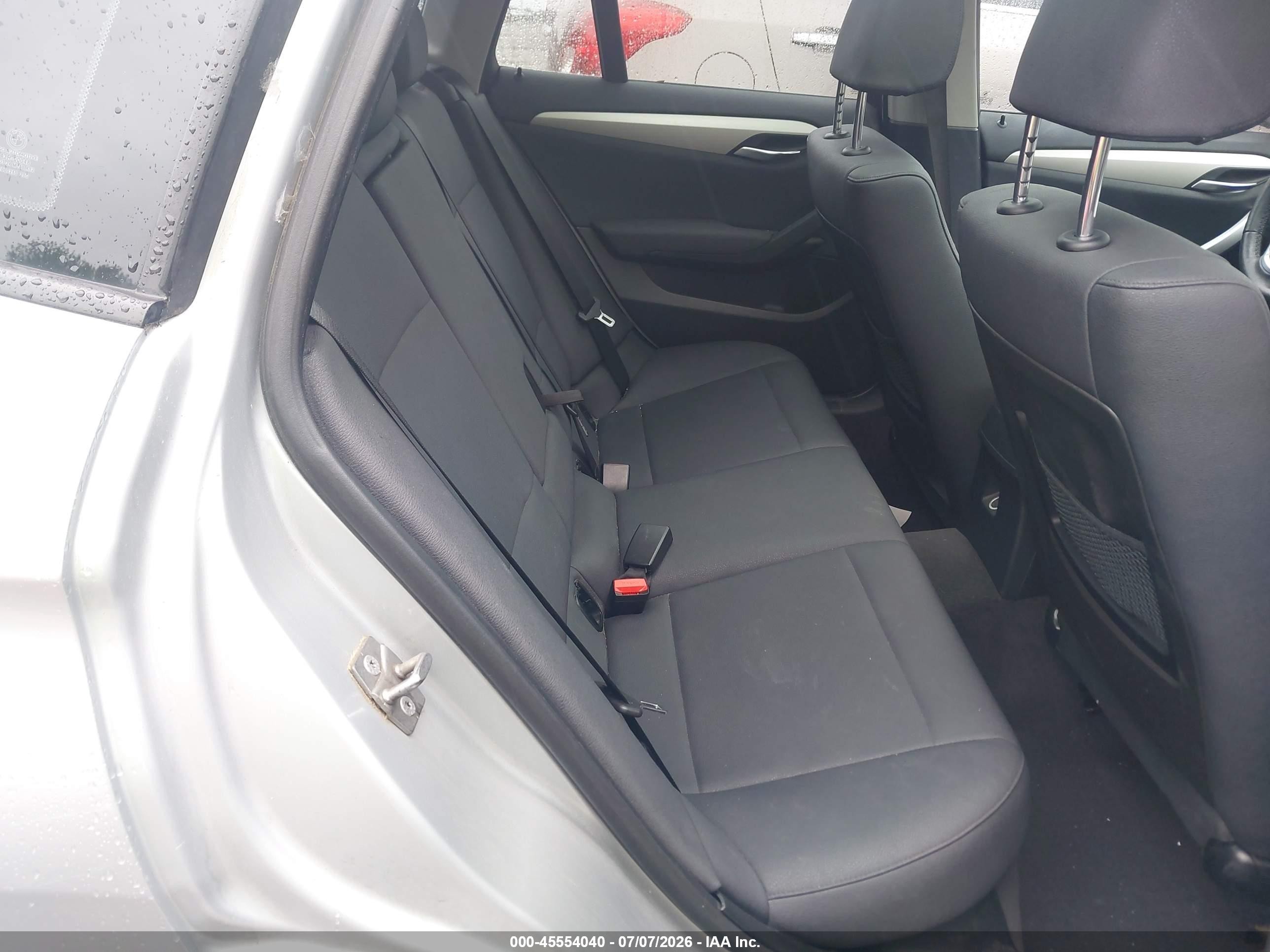 2014 Bmw X1 Xdrive28i Silver vin: WBAVL1C59EVY16447