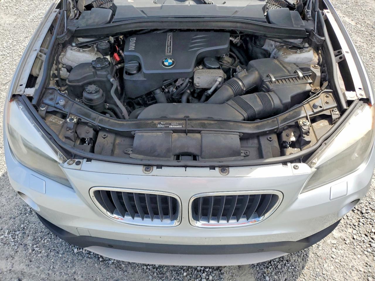 2014 Bmw X1 Xdrive28i Silver vin: WBAVL1C59EVY23365