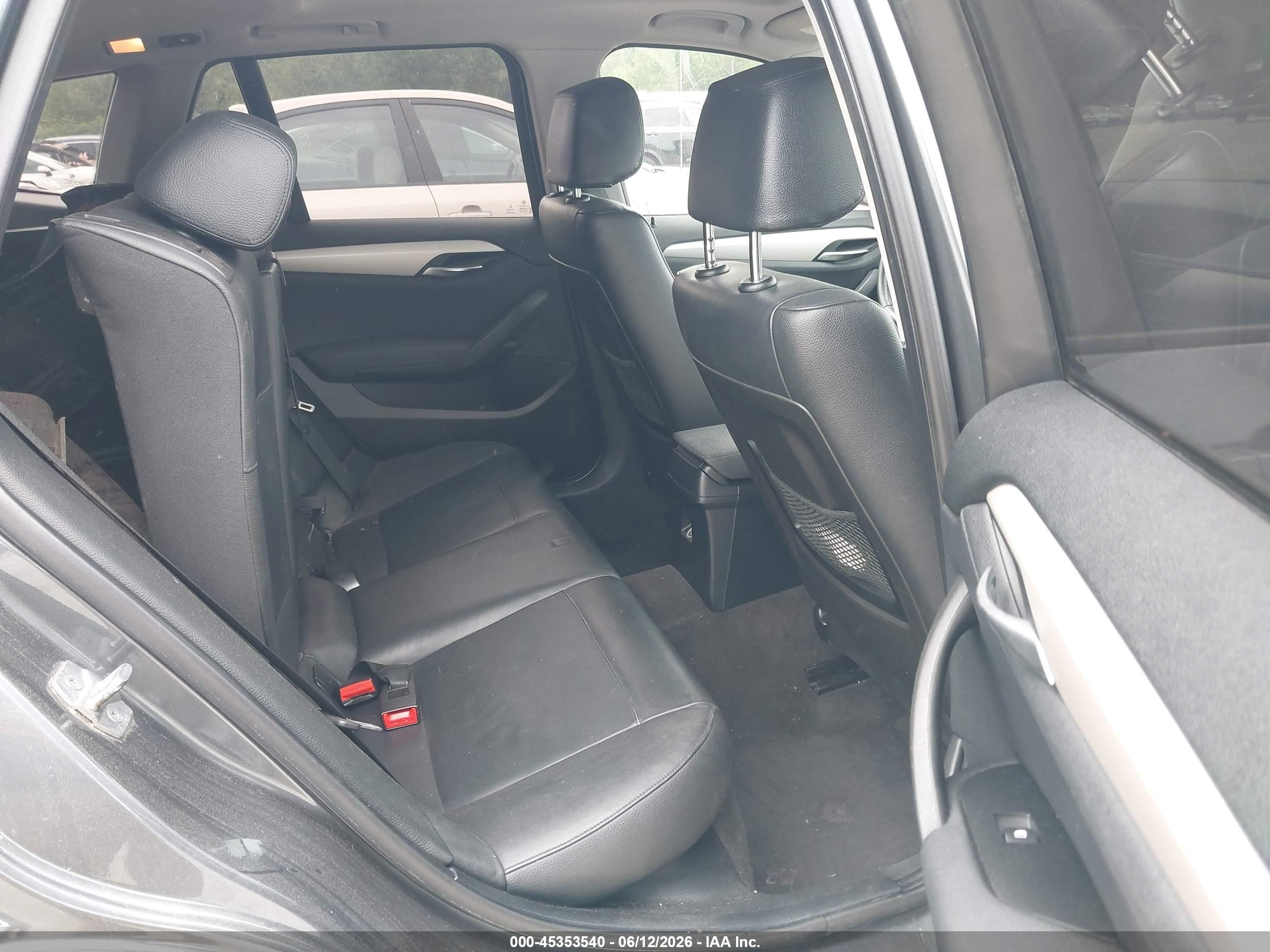 2015 Bmw X1 Xdrive28i Gray vin: WBAVL1C59FVY33671