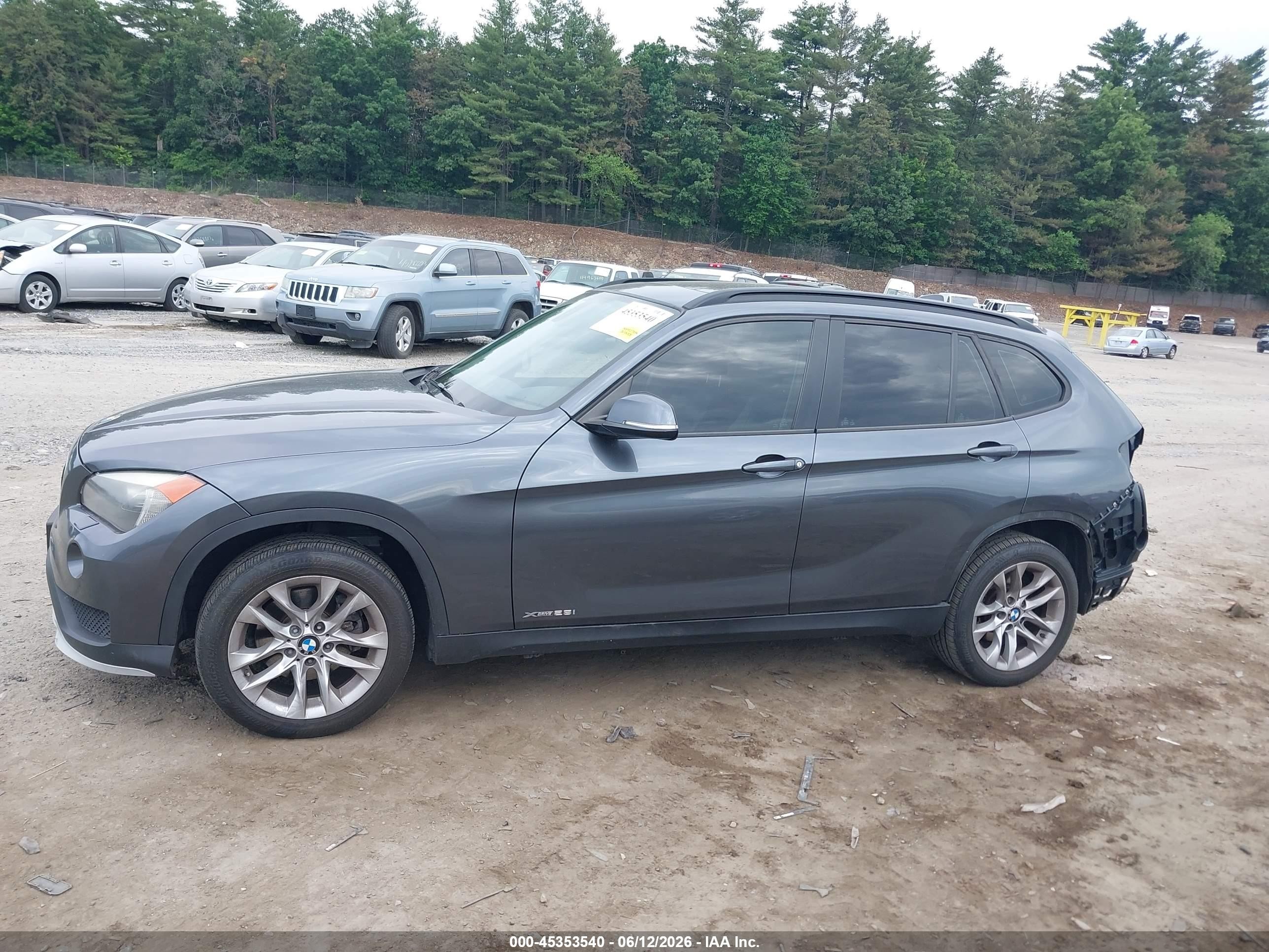 2015 Bmw X1 Xdrive28i Gray vin: WBAVL1C59FVY33671