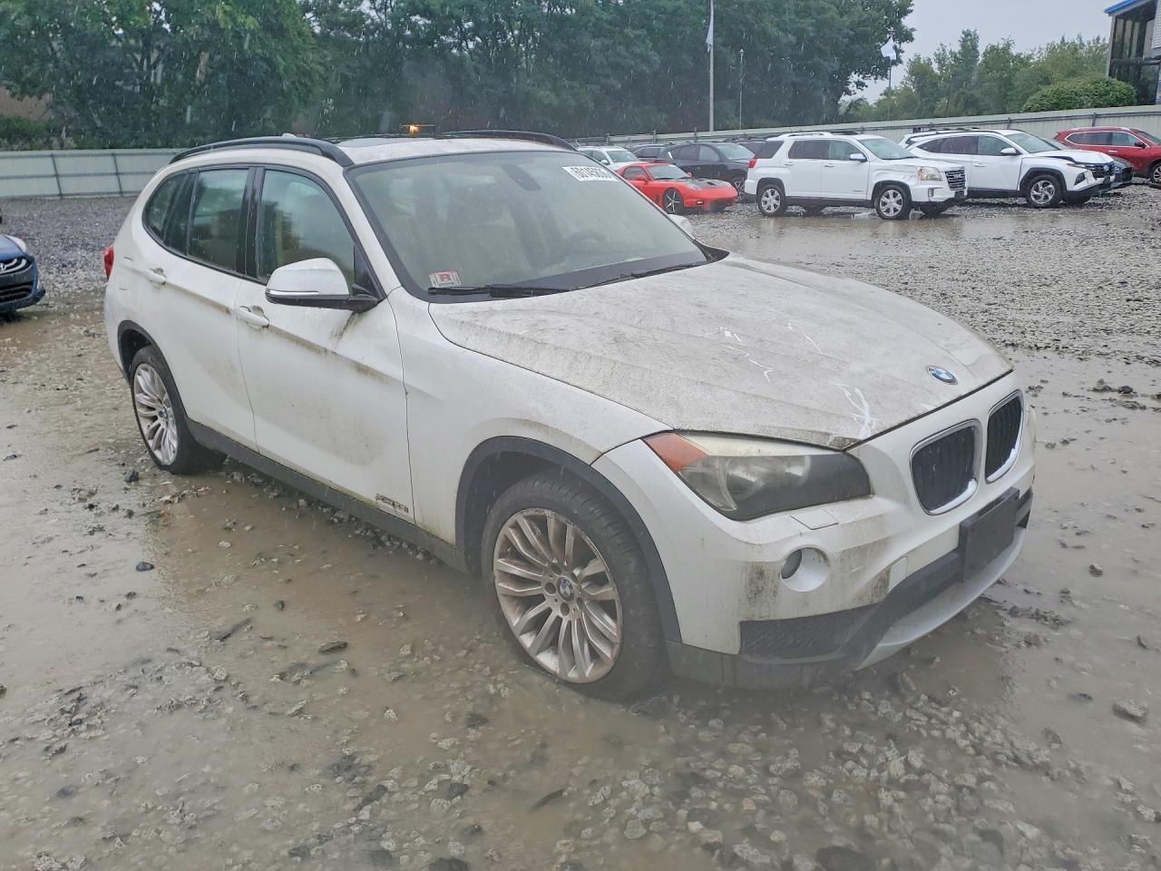 2013 Bmw X1 Xdrive28i White vin: WBAVL1C5XDVR82006