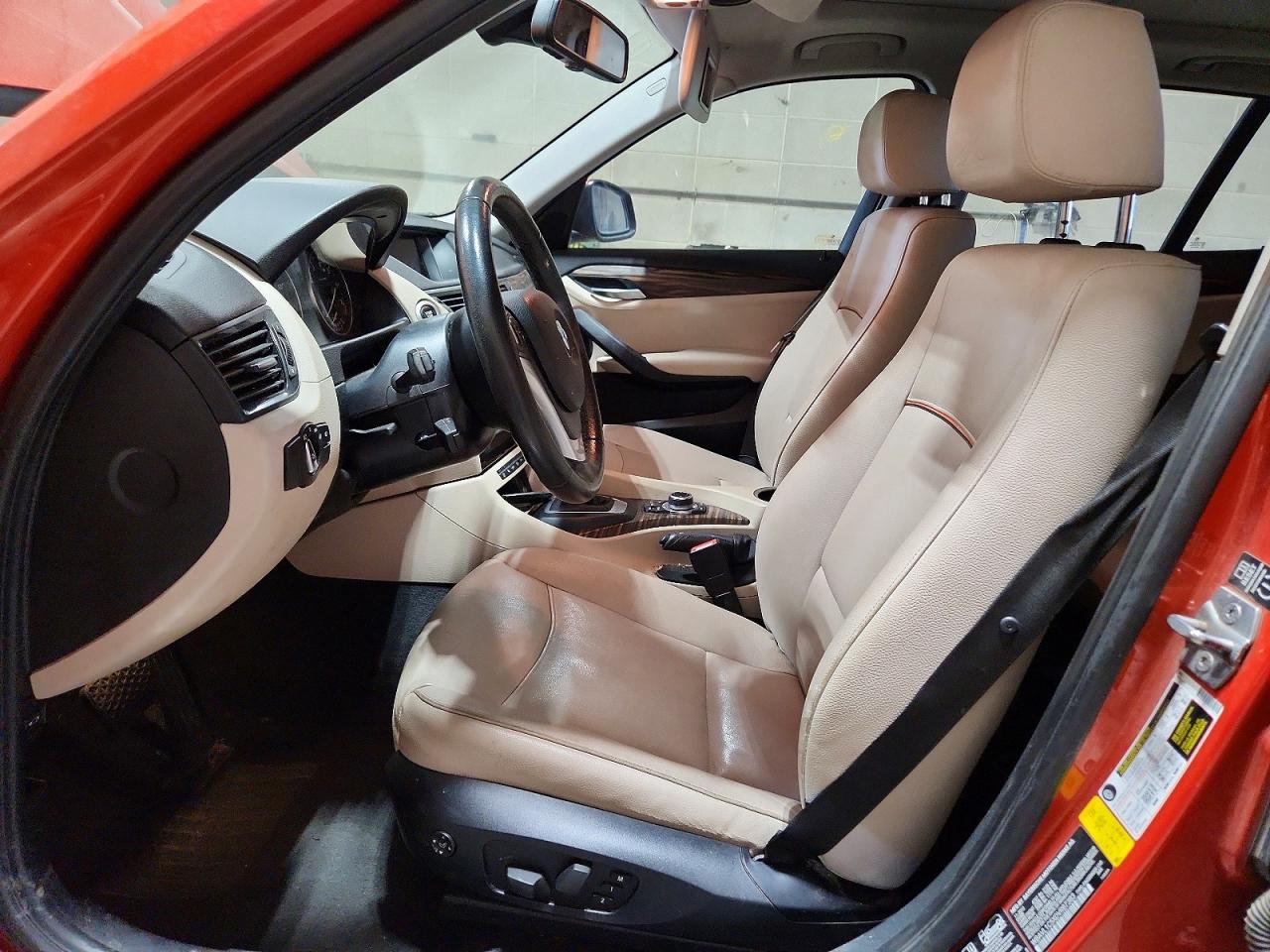 2013 Bmw X1 Xdrive28i Orange vin: WBAVL1C5XDVR87383