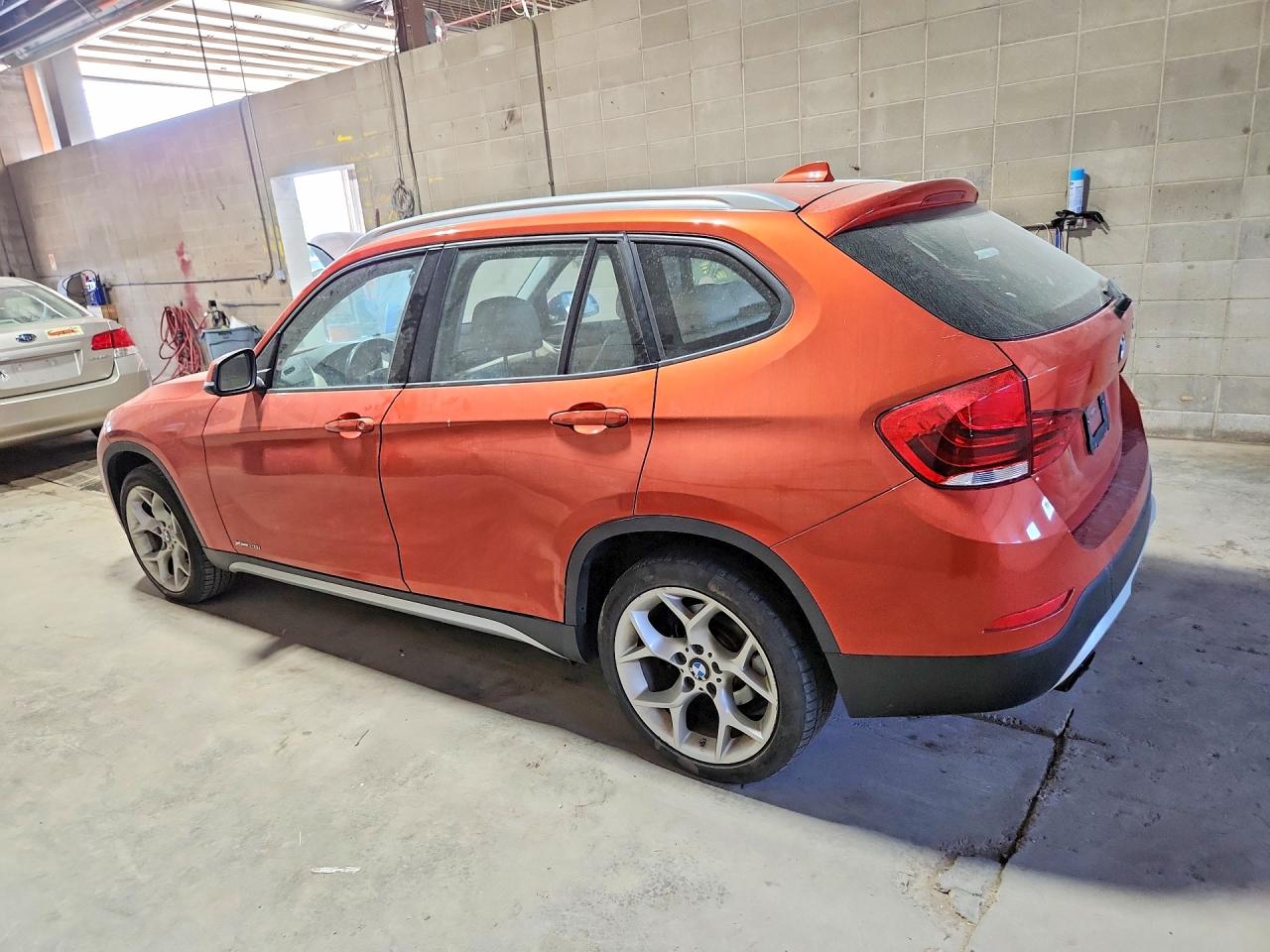 2013 Bmw X1 Xdrive28i Orange vin: WBAVL1C5XDVR87383